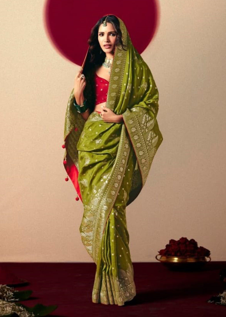 Mehendi Saree With Jacquard Woven Work