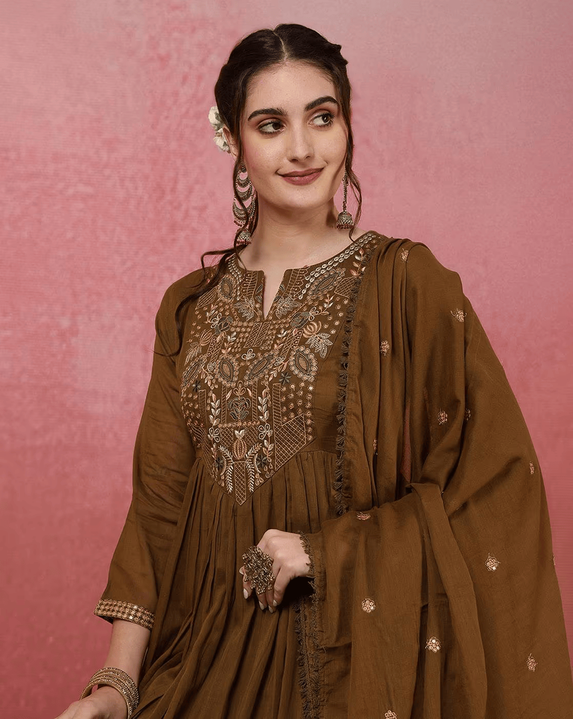 Mehendi Viscose Chanderi Kurta Pant Set With Heavy Thread Embroidery Work