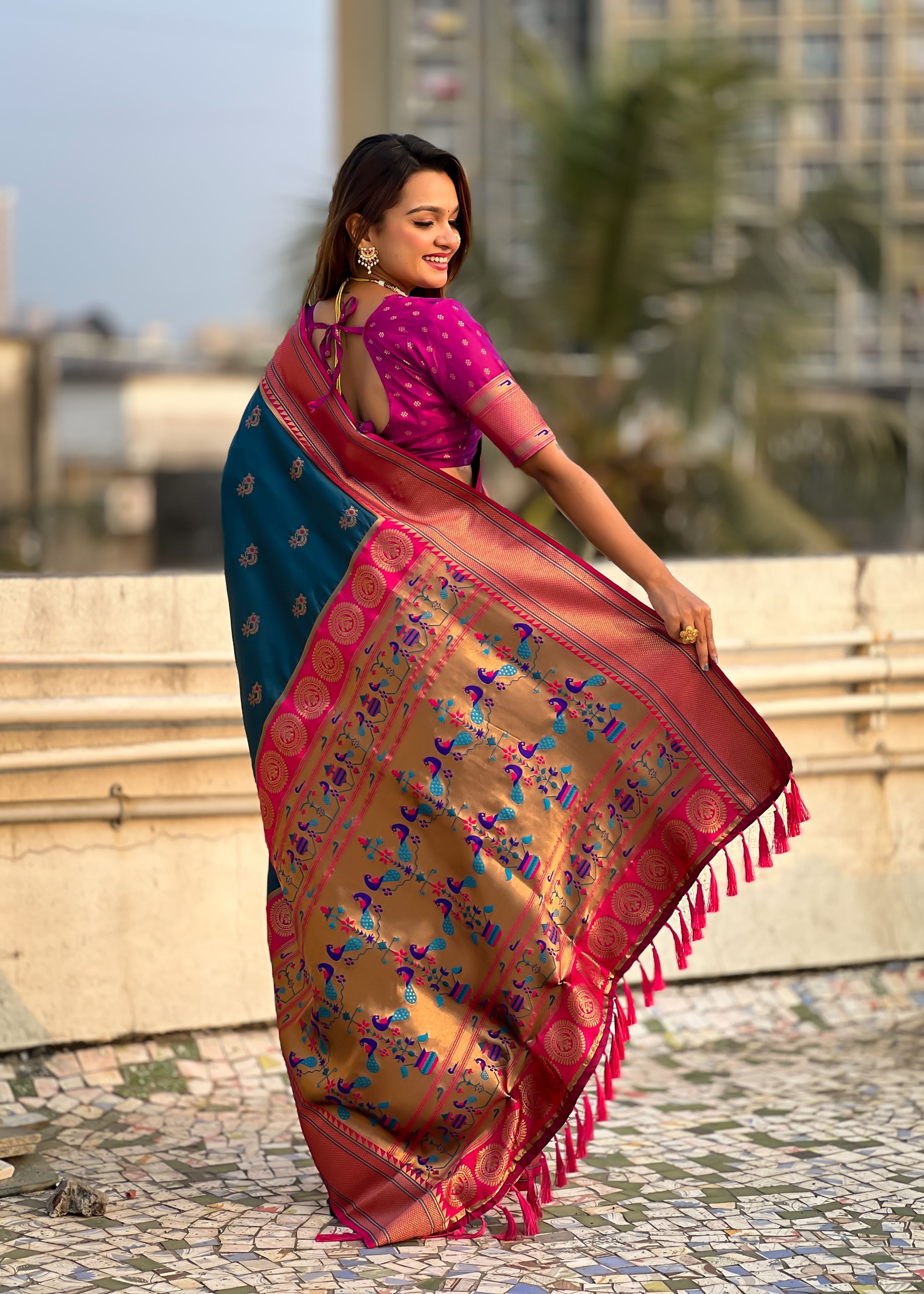 Metalic Blue Silk Blend Paithani Saree With Woven Work