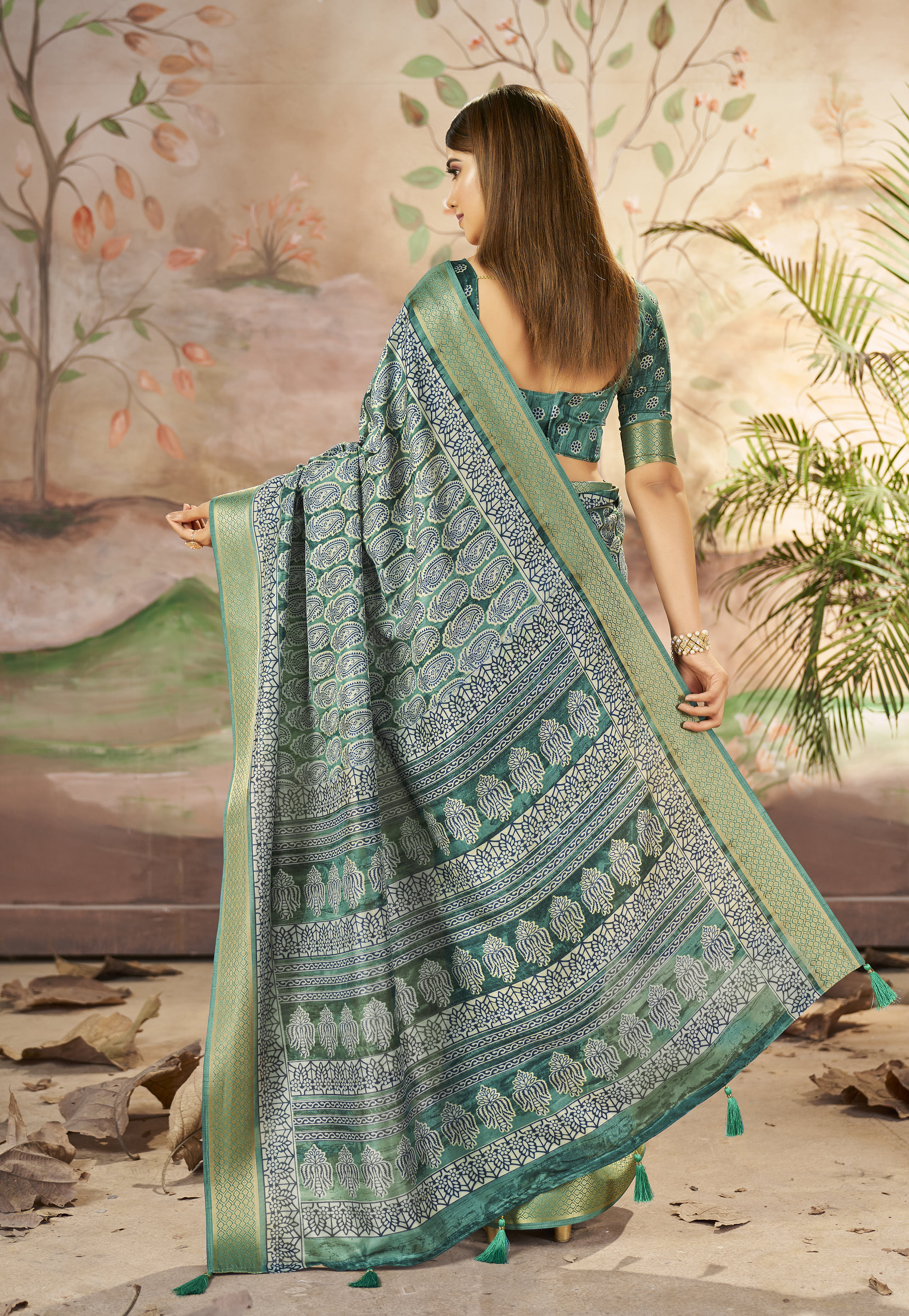 Mineral Green Beautiful Dolla Silk Woven Border Designer With Printed Saree