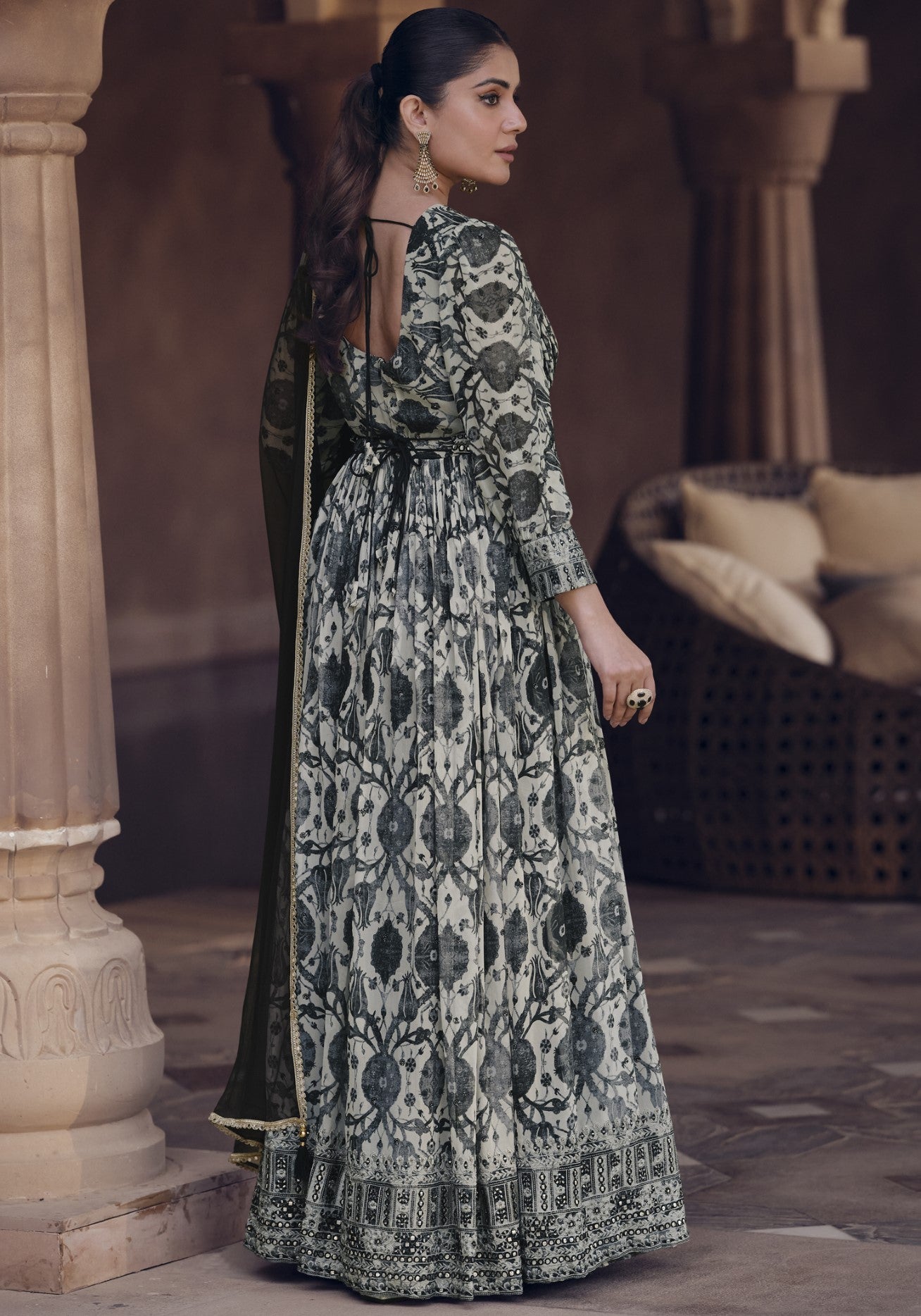Multicolor Georgette Suit Set With Thread Embroidery