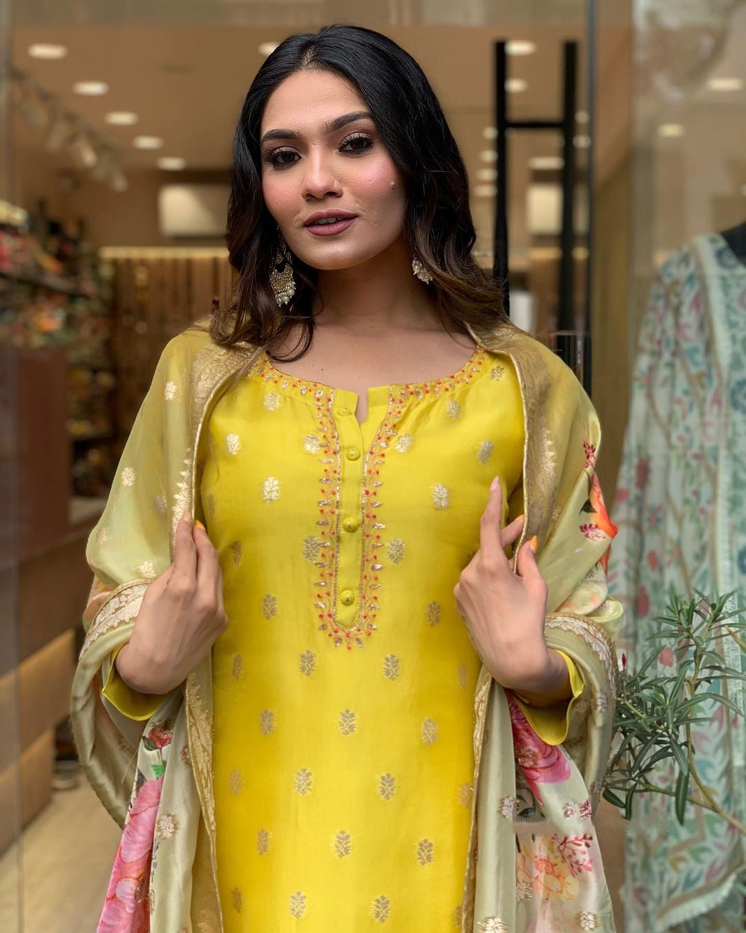 Mustard Viscose Organza Jacquard Kurta Pant With Jacquard Woven Thread Embroidery Work With Printed Dupatta