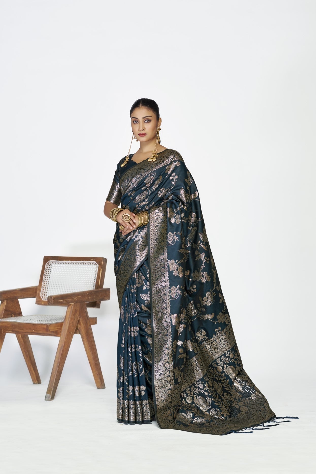 Navy Blue Banarasi Silk Saree with Traditional Weaving