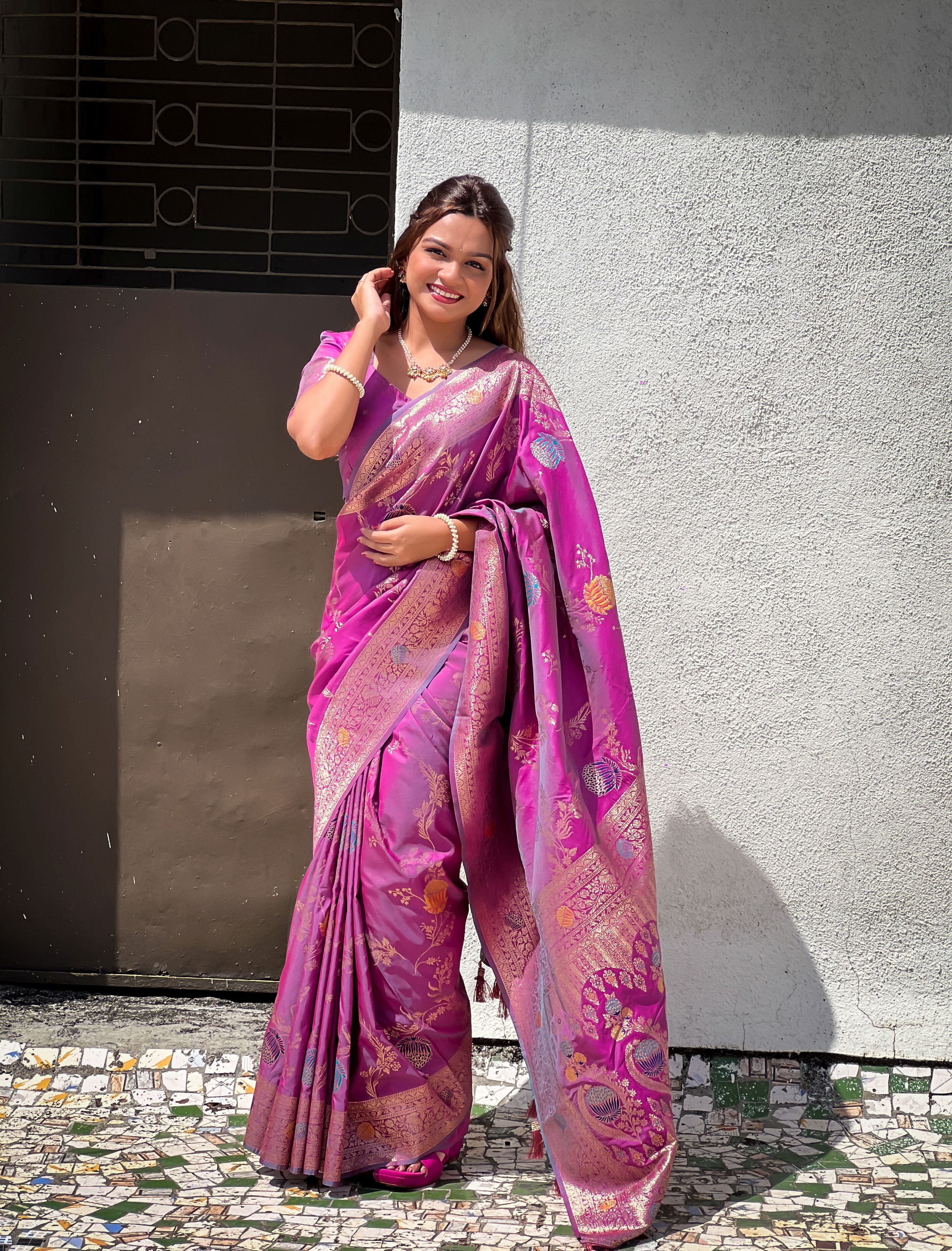 Onion Beautiful Banarasi Silk Woven Meenakari Designer Graceful Ethnic Saree