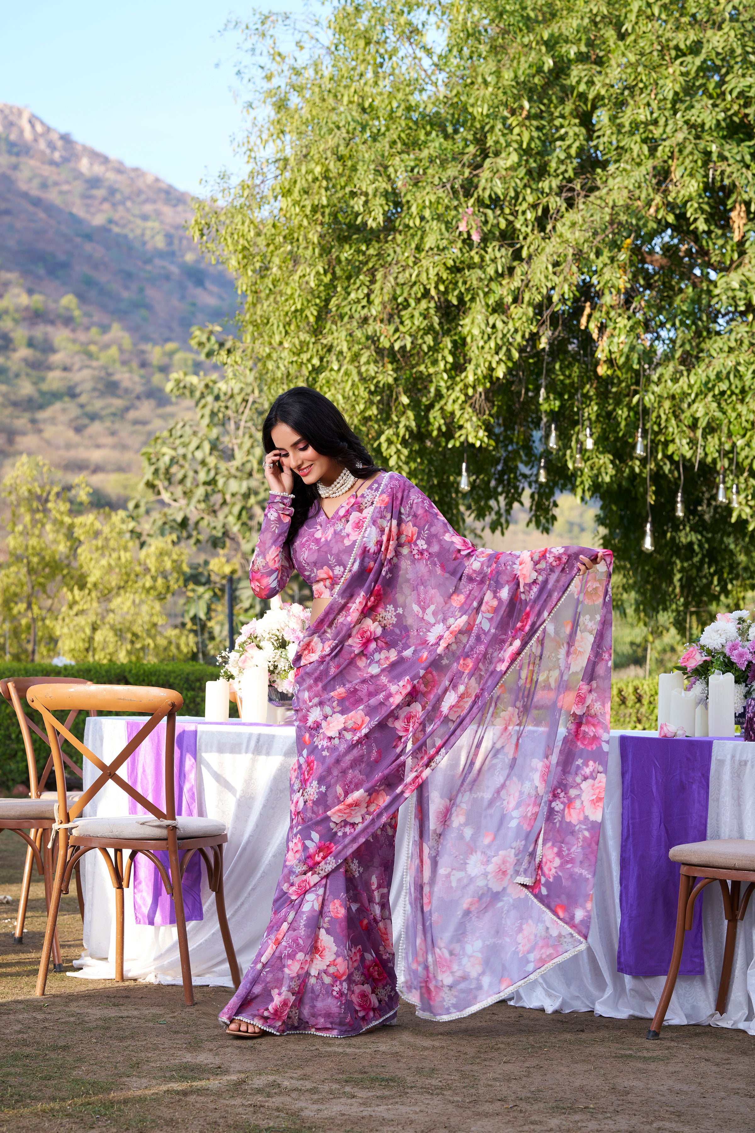 Onion Weightless Marble Print Saree with Pearl Lace Border