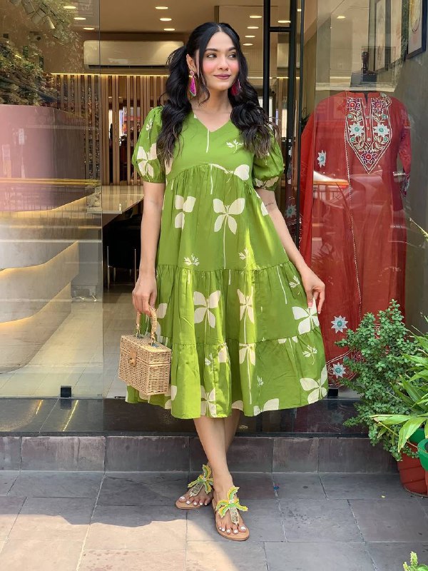 Parrot Green Rayon Kurta With Print