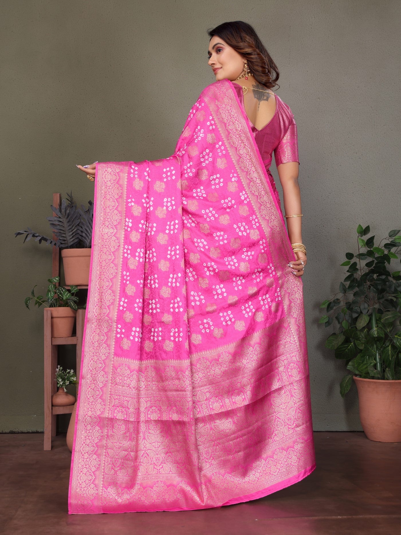 Pink Bandhej Silk Saree With Designer Zari Weaving