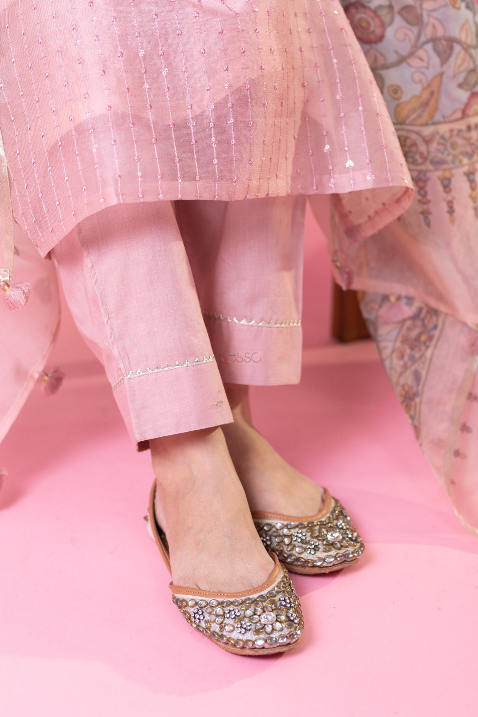 Pink Chanderi Viscose Elegant Kurta Pant Set With Embroidery Work