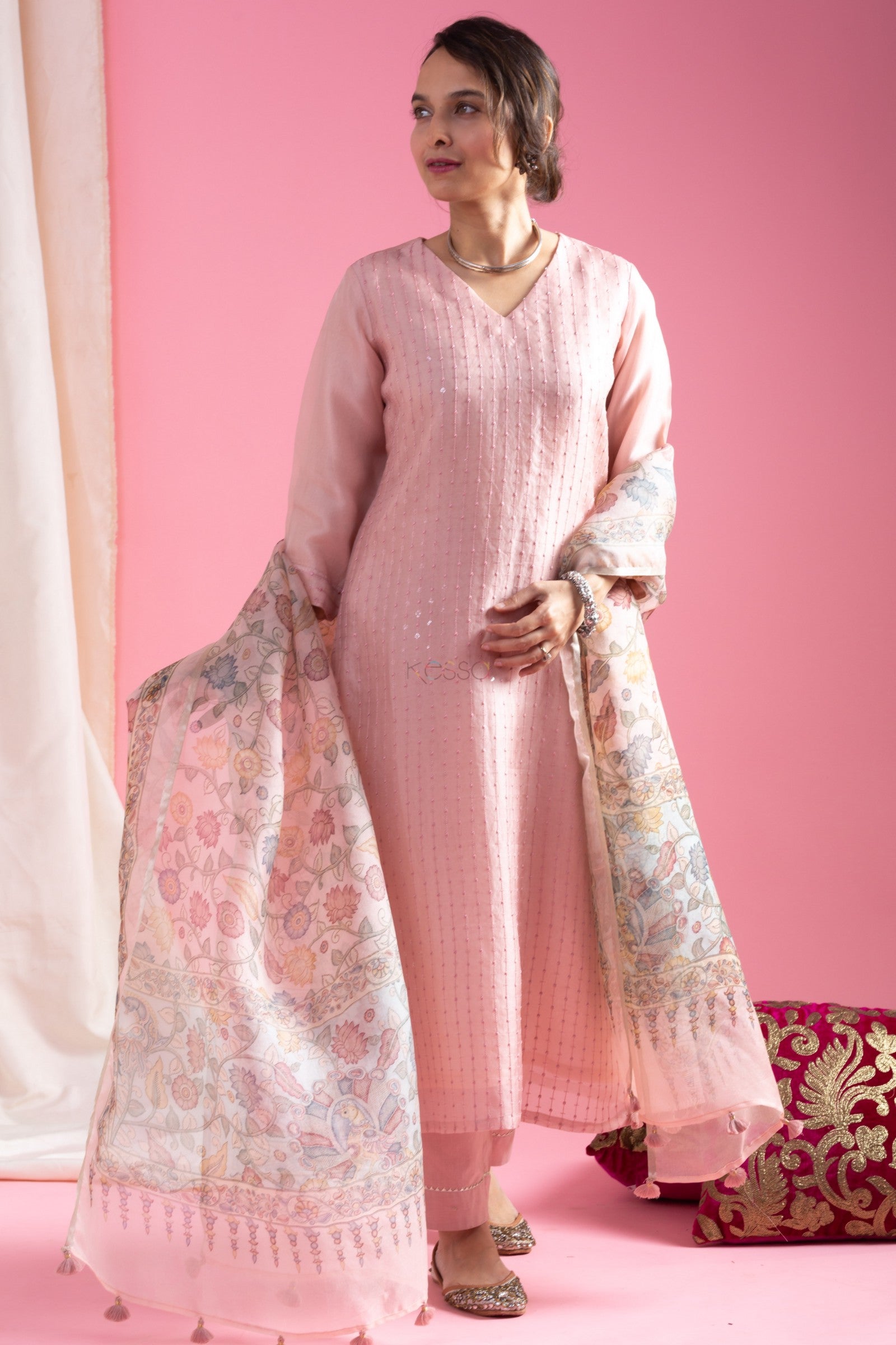 Pink Chanderi Viscose Elegant Kurta Pant Set With Embroidery Work