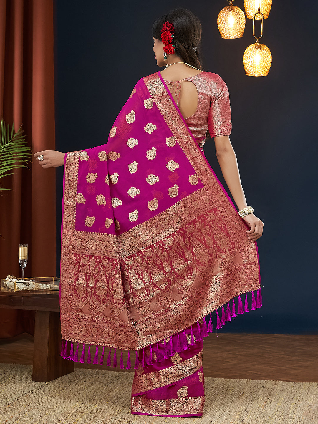 Pink Colour Georgette Designer Zari Woven Saree For Partywear Looks