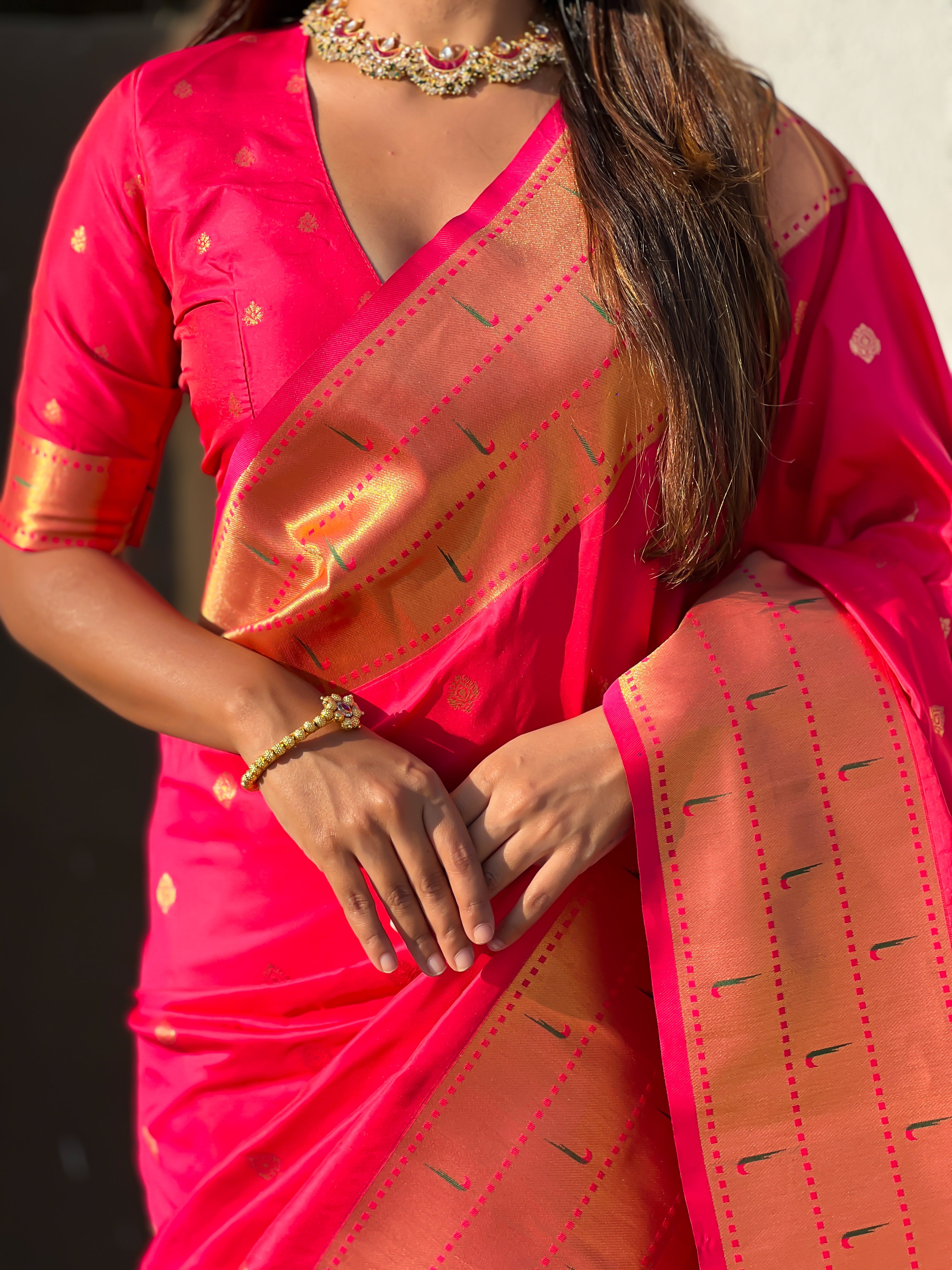 Pink Soft Silk Weaving Figure Pallu Designer Ceremonial Saree