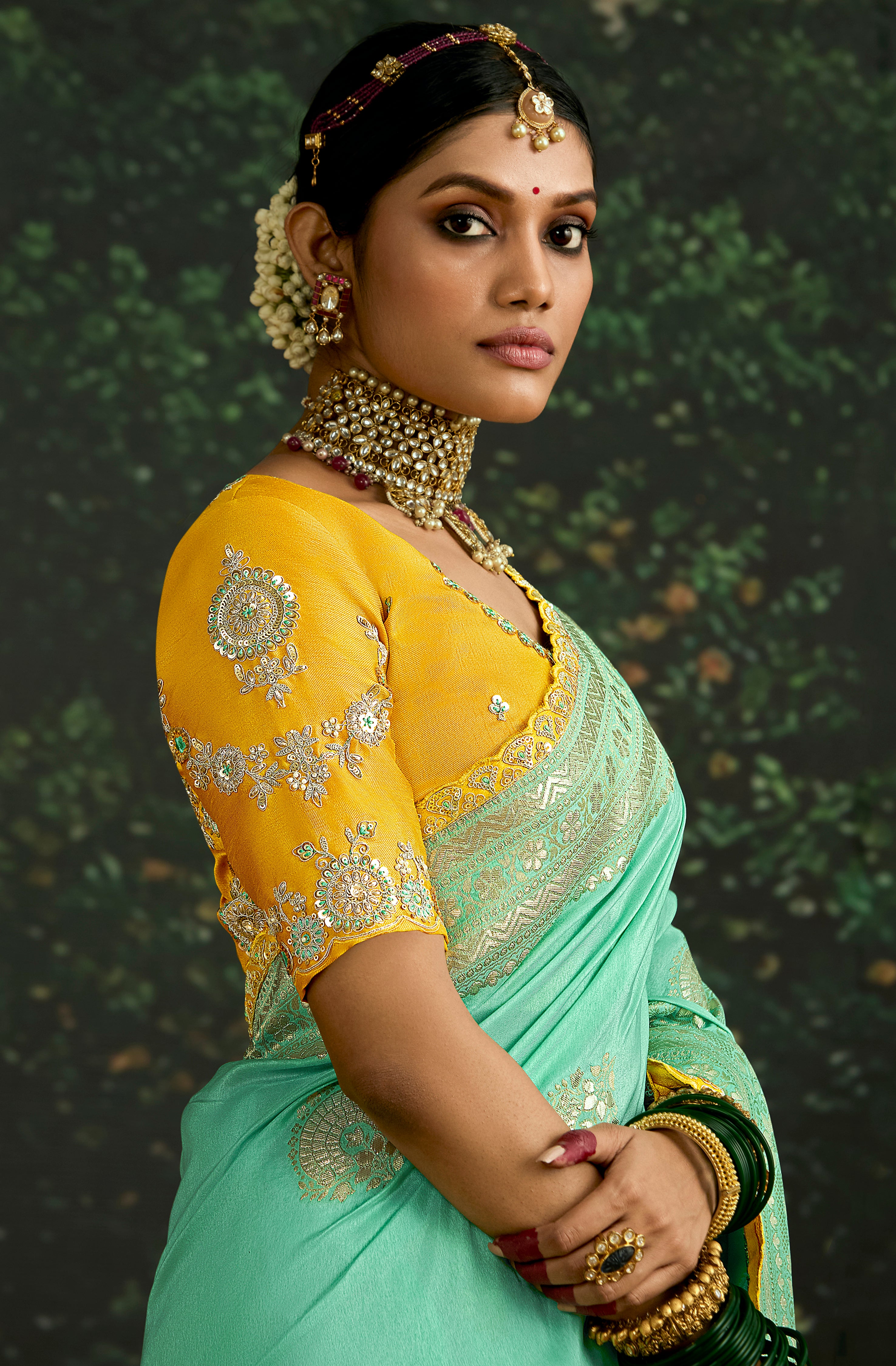 Pista Green Dola Silk Saree With Jacquard Woven with Embroidered Lace Border