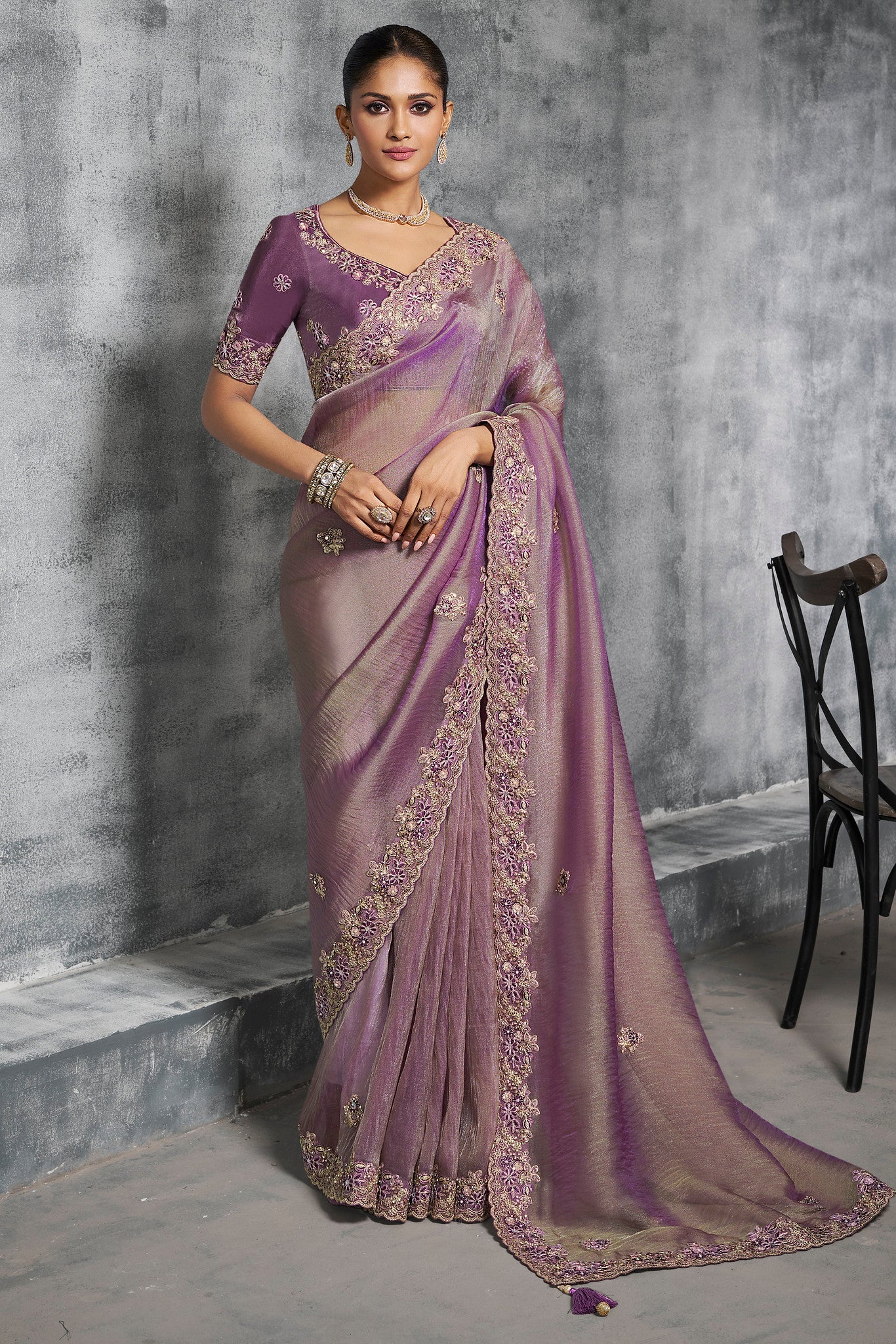 Purple Saree With Thread Embroidery Work ,Hand-Finished Stone & Mirror work With Embroidery Blouse
