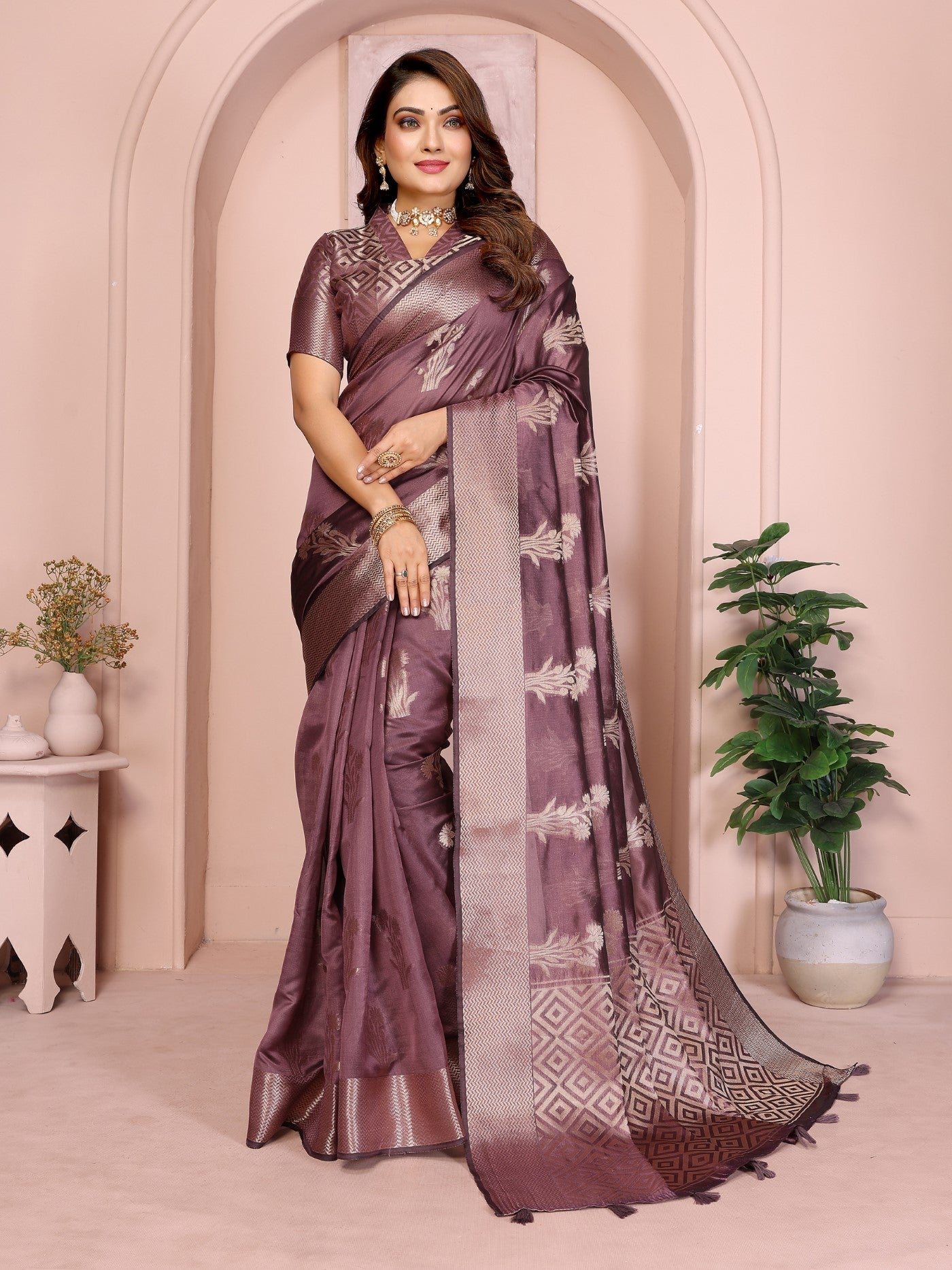 Purple Soft Organza Silk Saree With Elegant Weaving