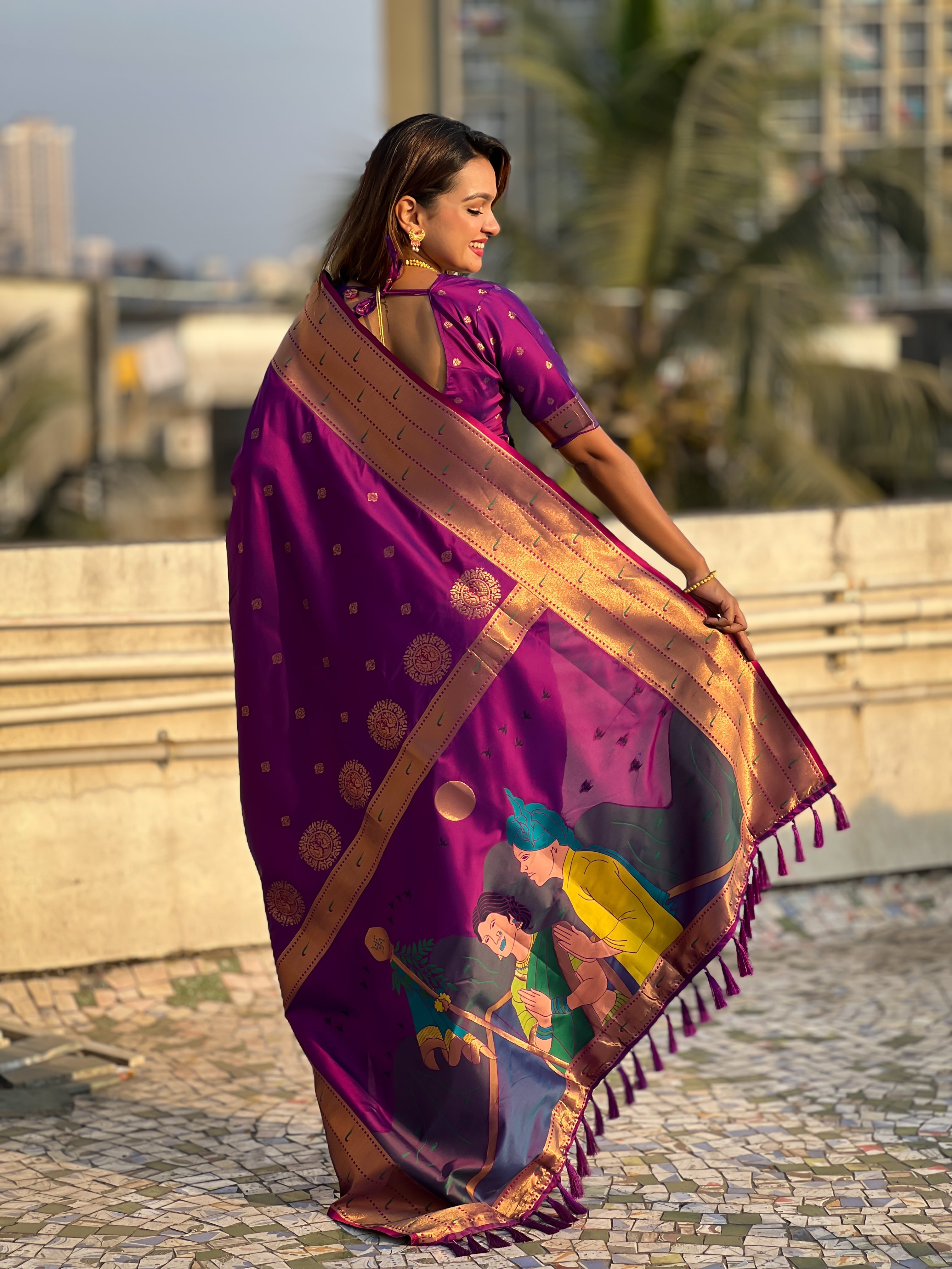 Purple Soft Silk Weaving Figure Pallu Designer Ceremonial Saree