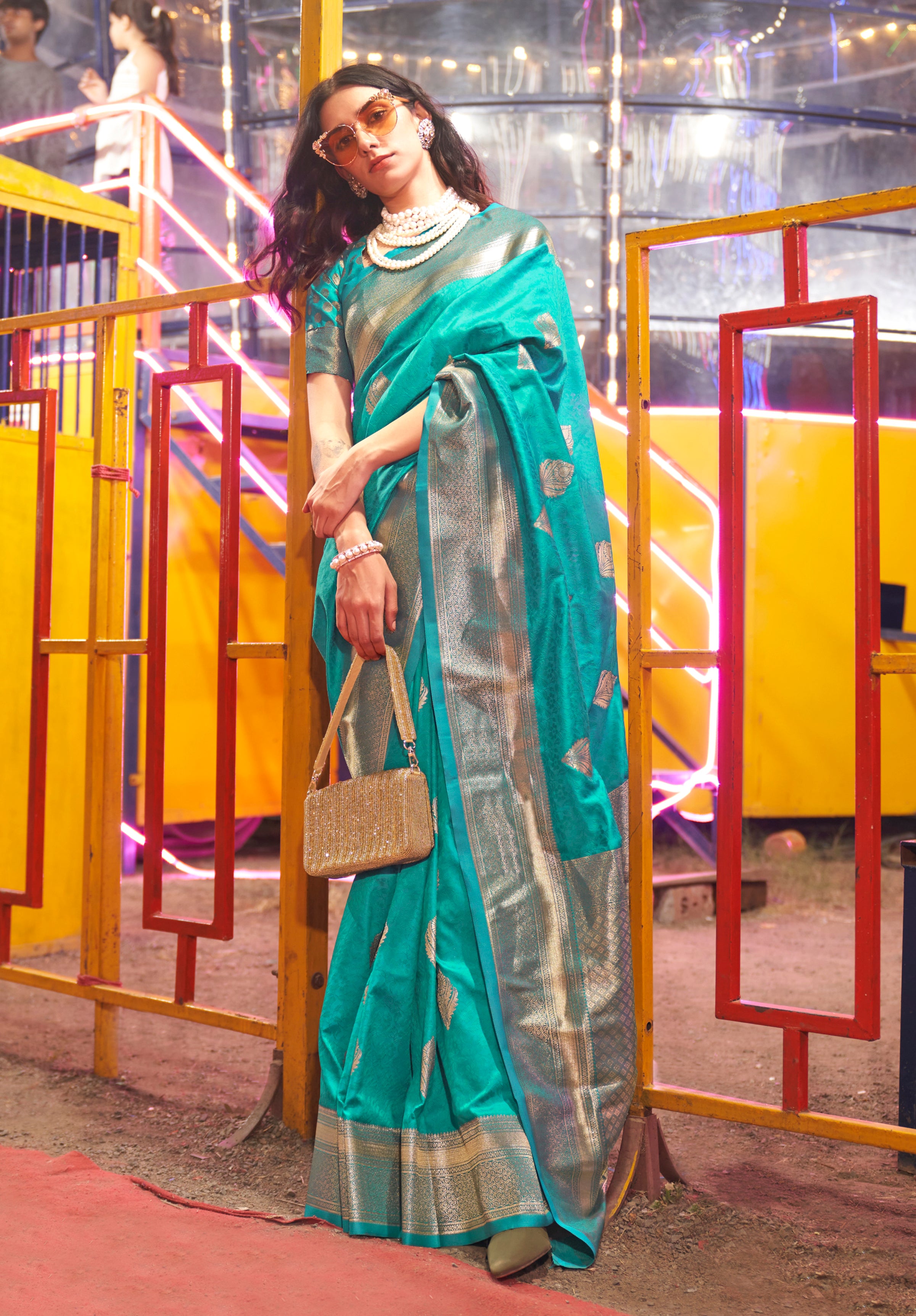 Rama Green Banarasi Silk Saree With Jacquard Woven Work