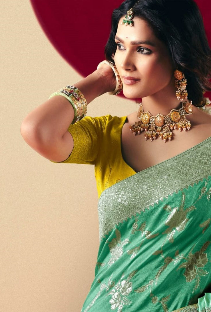 Rama Green Saree With Jacquard Woven Work