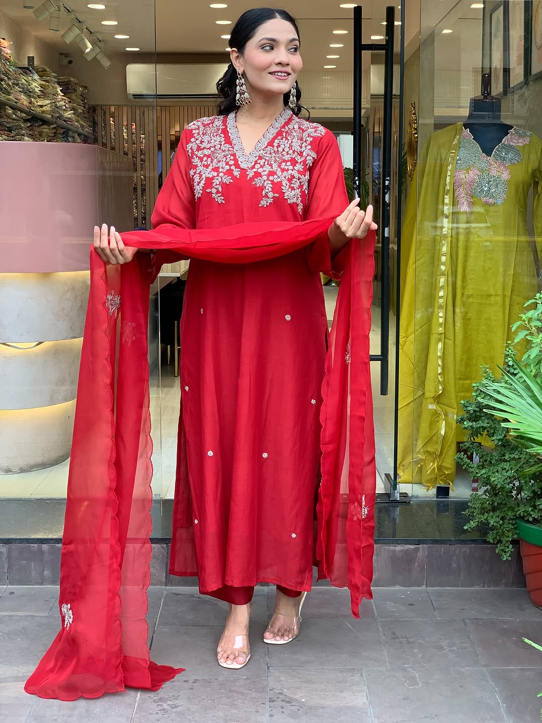 Red Chanderi Kurta Pant Set With Heavy Thread Embroidery Work