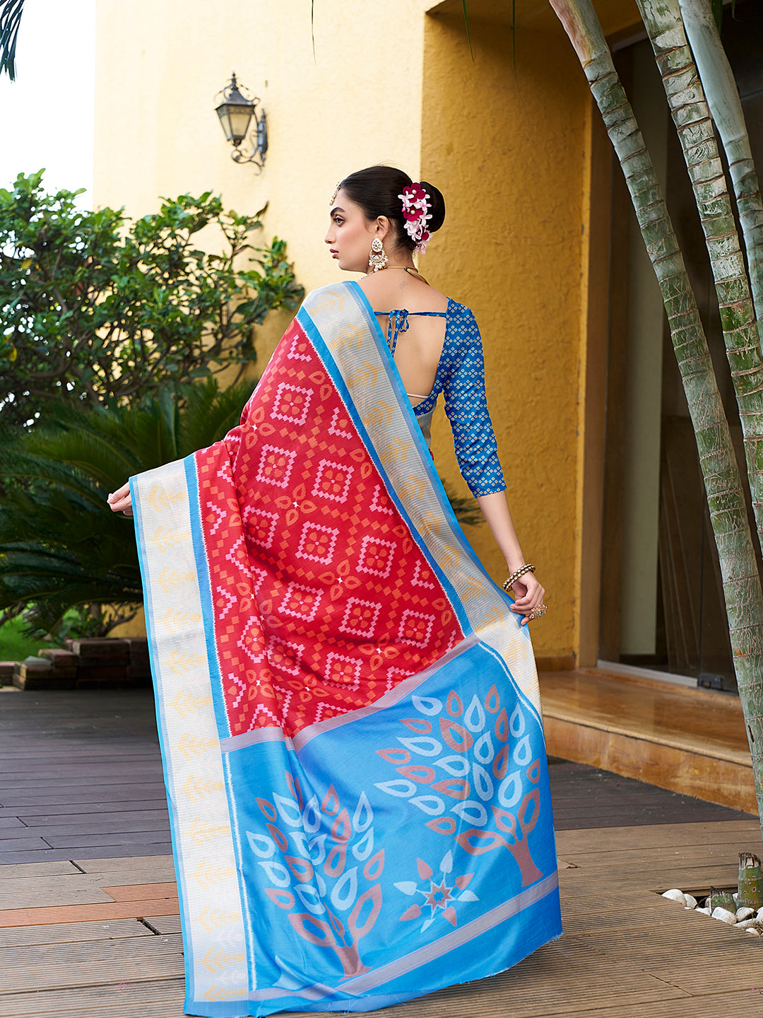 Red Trendy Crepe Saree With Woven Zari Patta And Designer Print Work