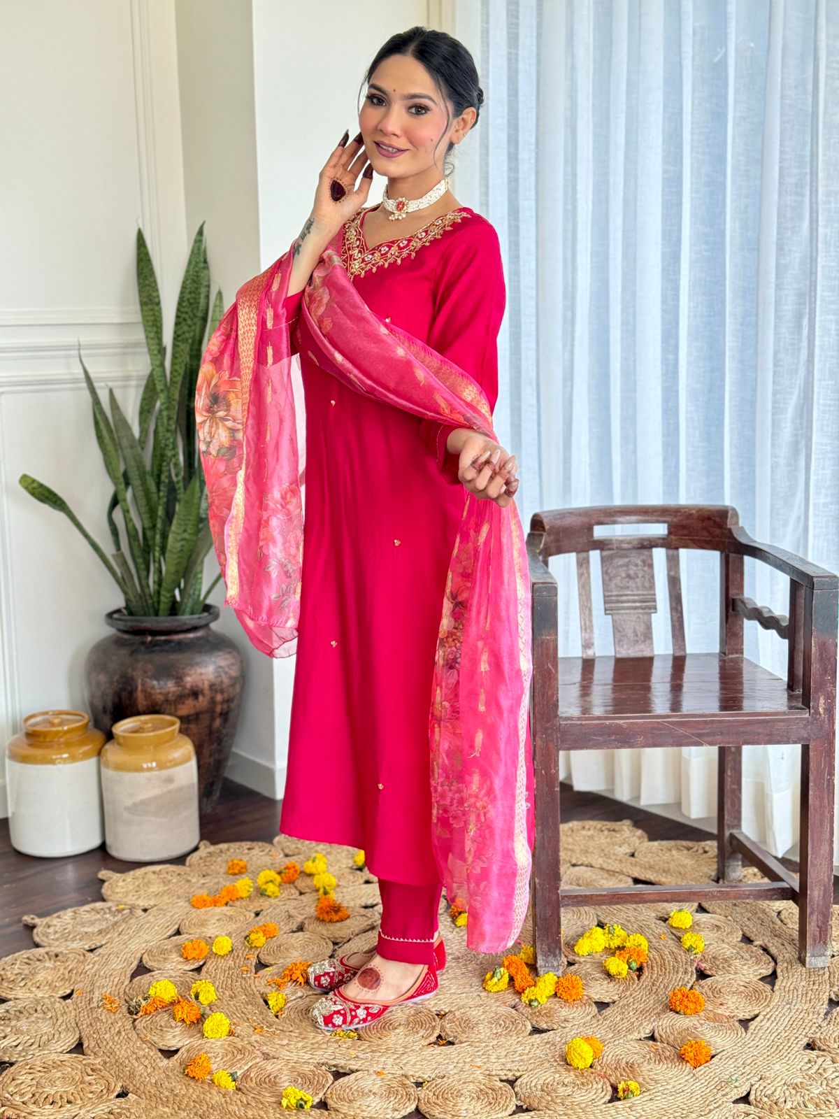 Red Viscose Elegant Kurta Pant Set With Embroidery Work