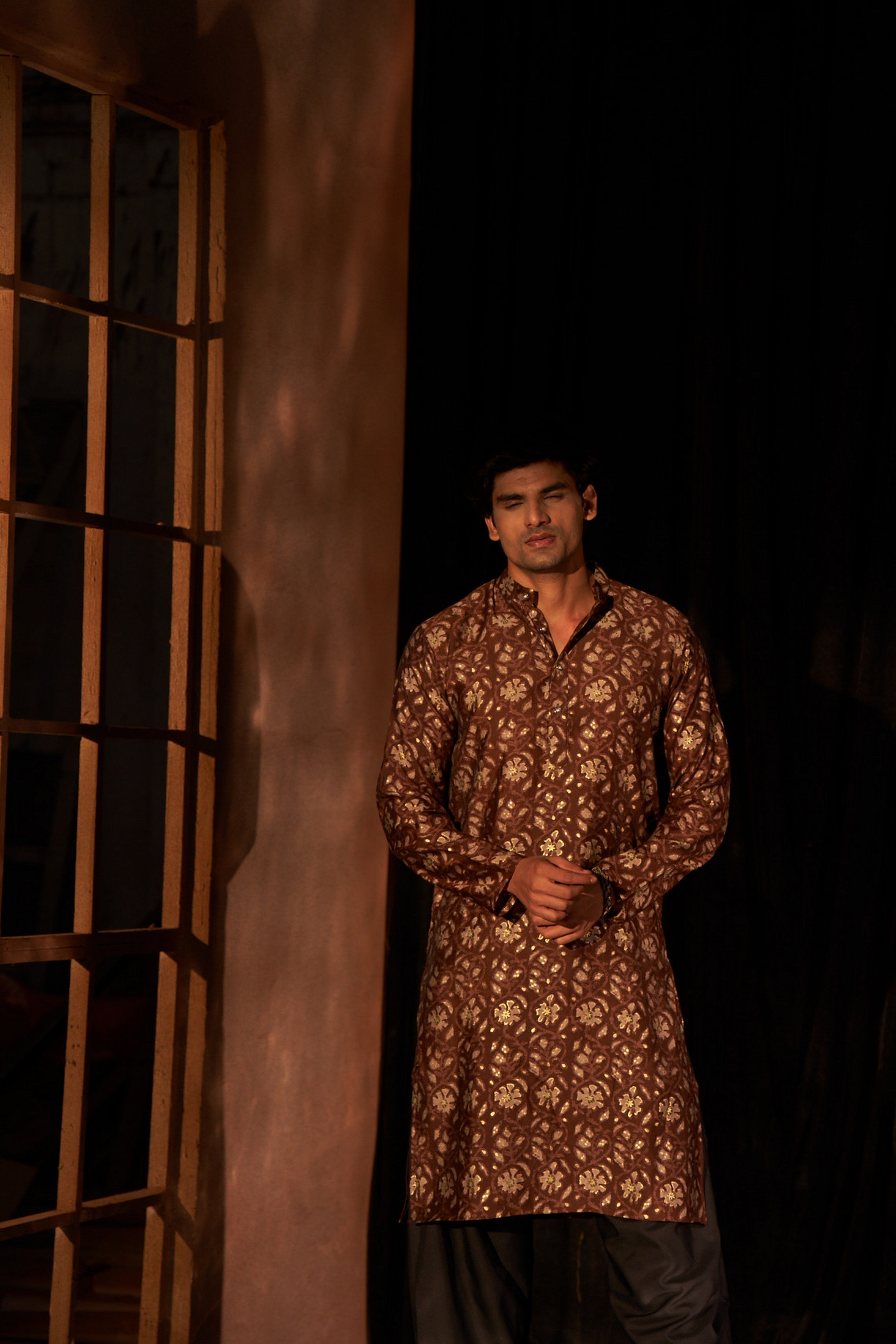 Rich Looks Brown Kurta Payjama with Designer Print – Elegant Everyday Ethnicwear