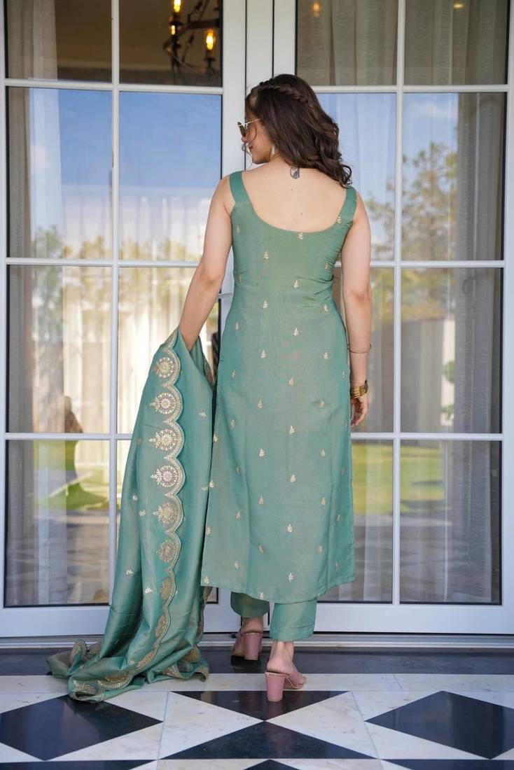 Sea Green Viscose Zari Chanderi Kurta Pant Set With Heavy Thread Embroidered Work