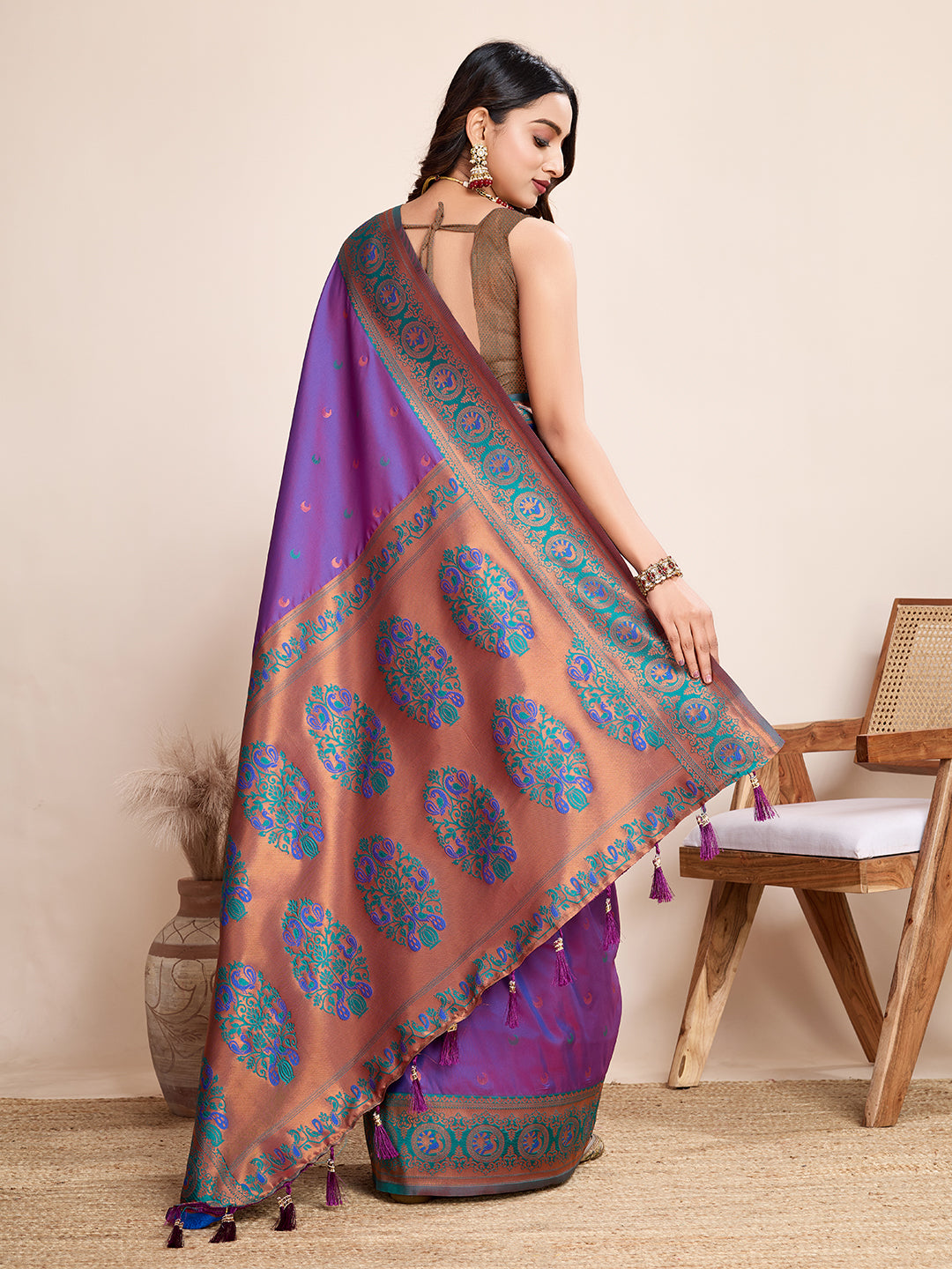 Violet Heavy Woven Designer Jacquard Silk Saree For Traditonal Looks
