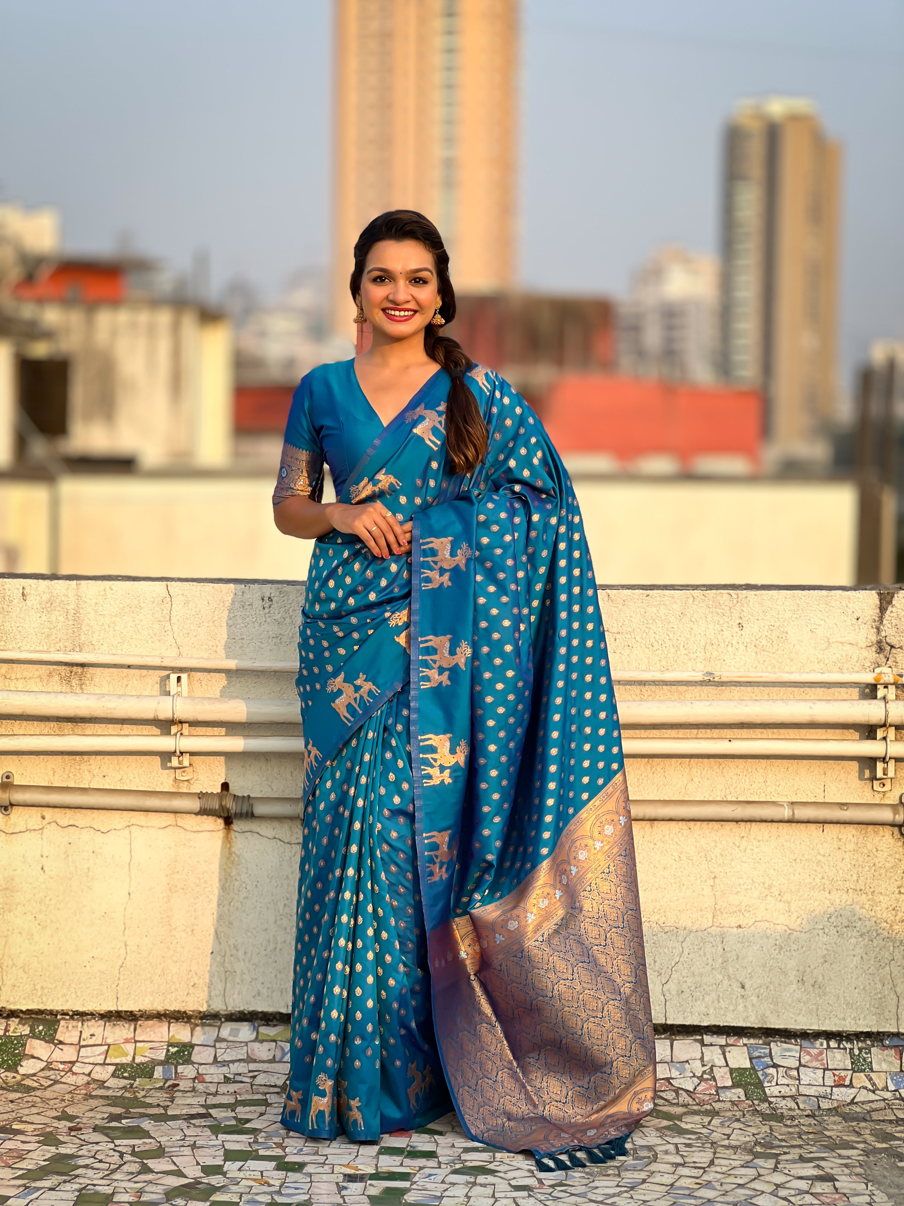 Weaving Dual Jari Designer Blue Soft Silk Ethnic Saree