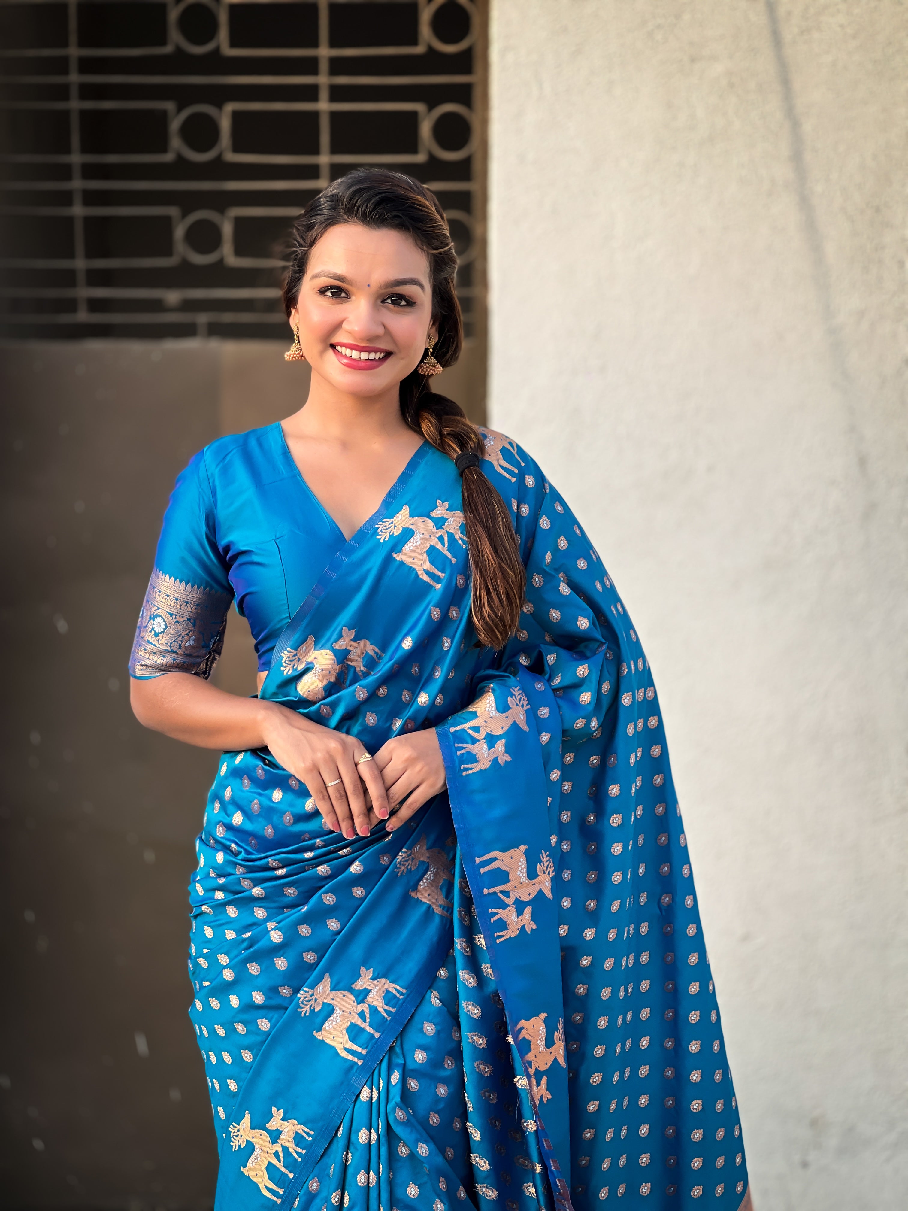 Weaving Dual Jari Designer Blue Soft Silk Ethnic Saree