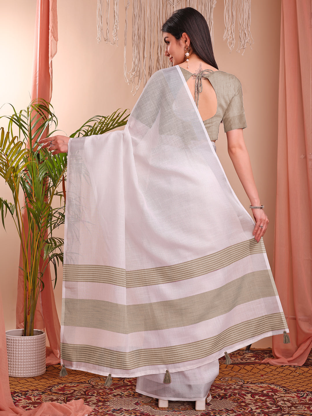 White Beautiful Summer Special Sophisticated Ethnic Saree
