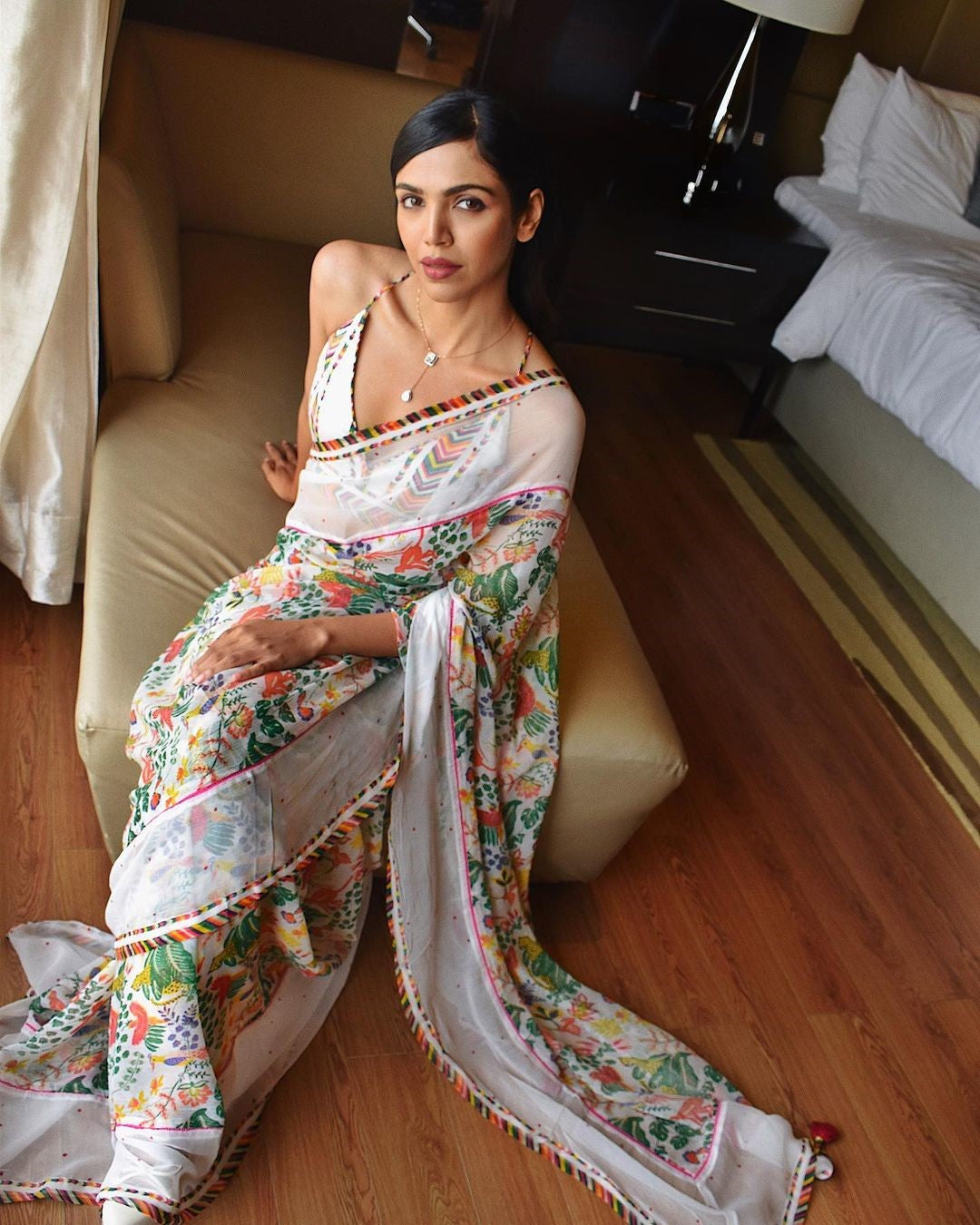 White Georgette Saree With Printed Saree With Printed Blouse