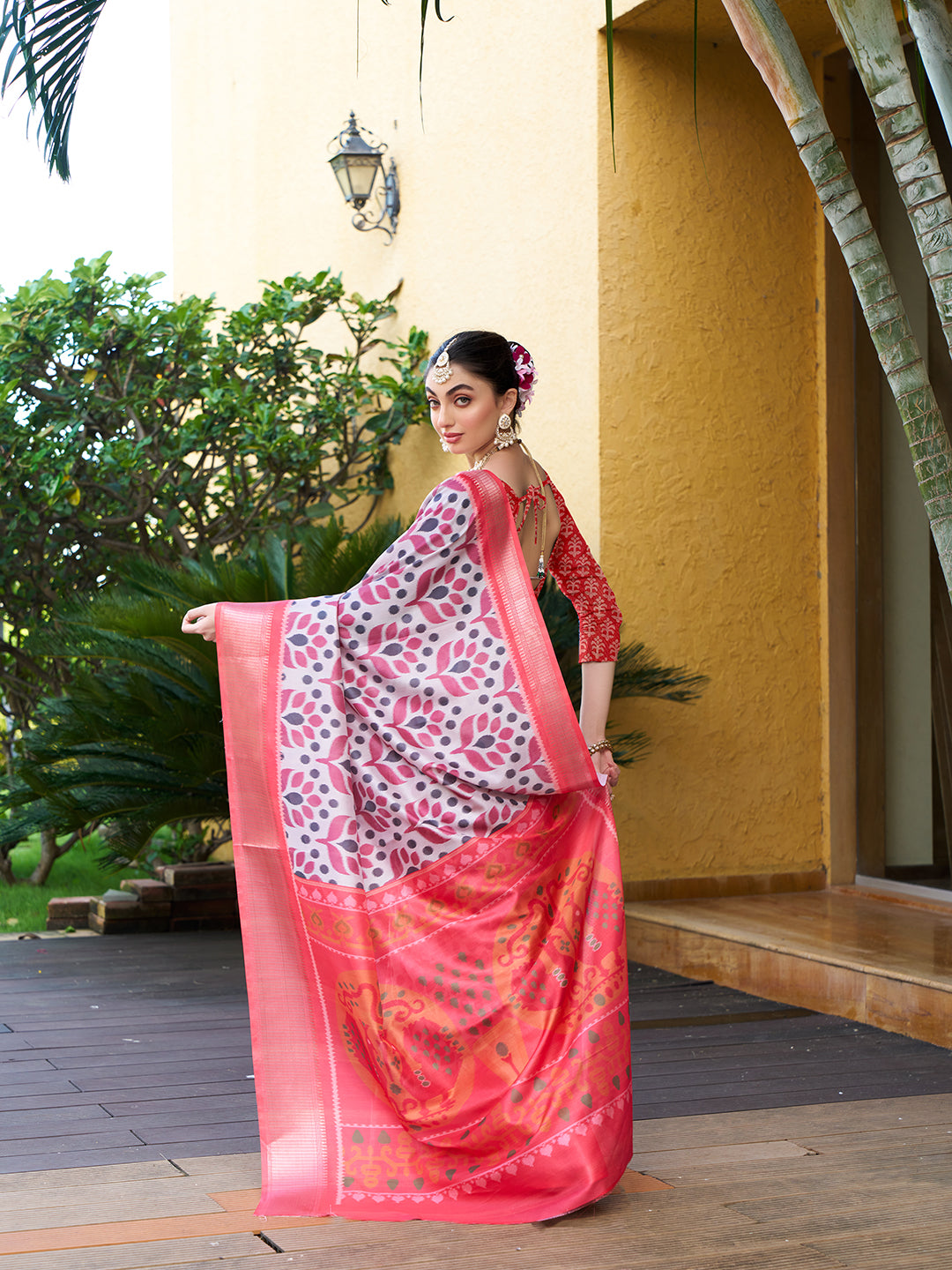 White Trendy Crepe Saree With Woven Zari Patta And Designer Print Work