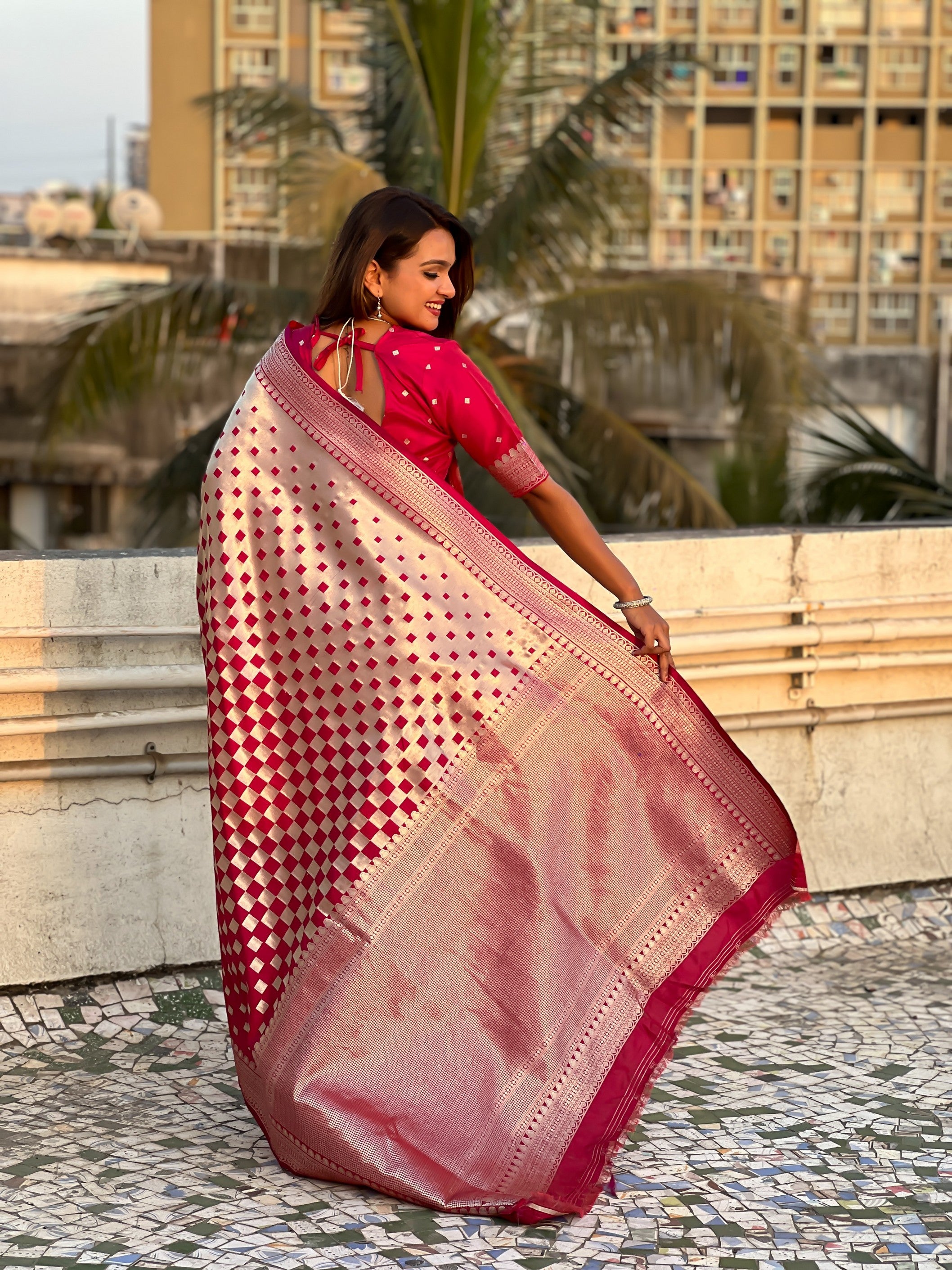 Woven Silver Jari Checks Designer Banarasi Silk Cherry Beautiful Saree