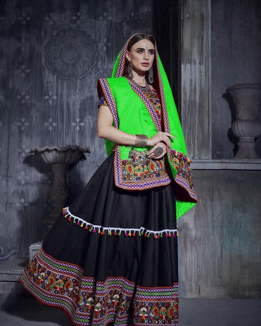 Black And Green Navratri Chaniya Choli With Gamthi Work And Lace Work