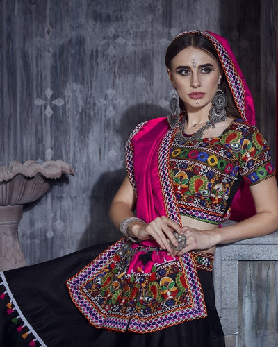 Black And Pink Navratri Chaniya Choli With Gamthi Work And Lace Work