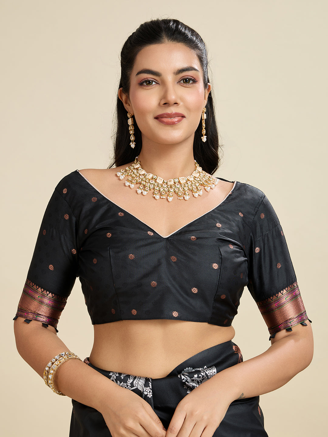Black Banarasi Silk Saree with Silver Butti and Paithani Pallu