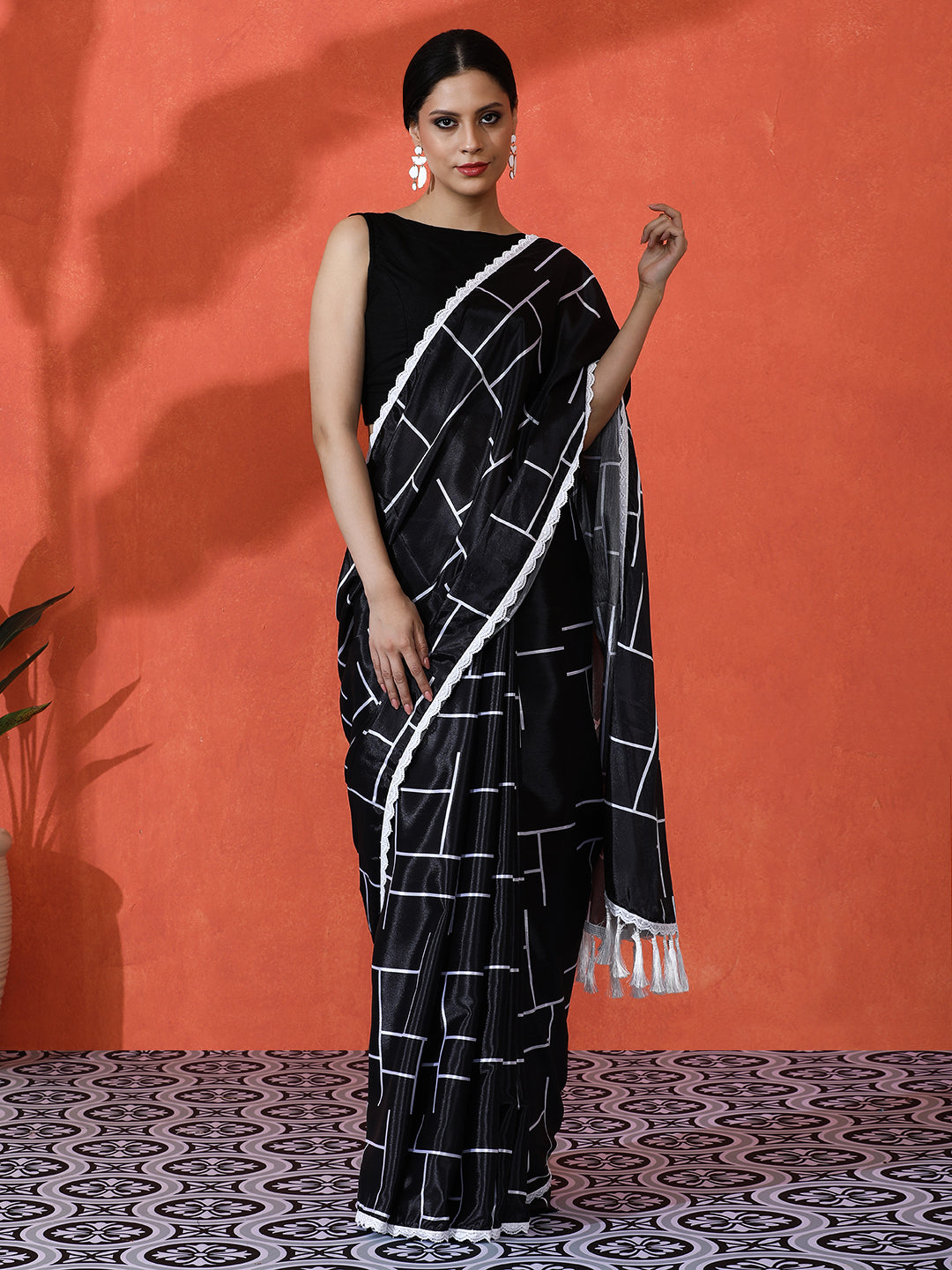 Black Chinon Saree With Beautiful Digital Print For Ceremonial Wear