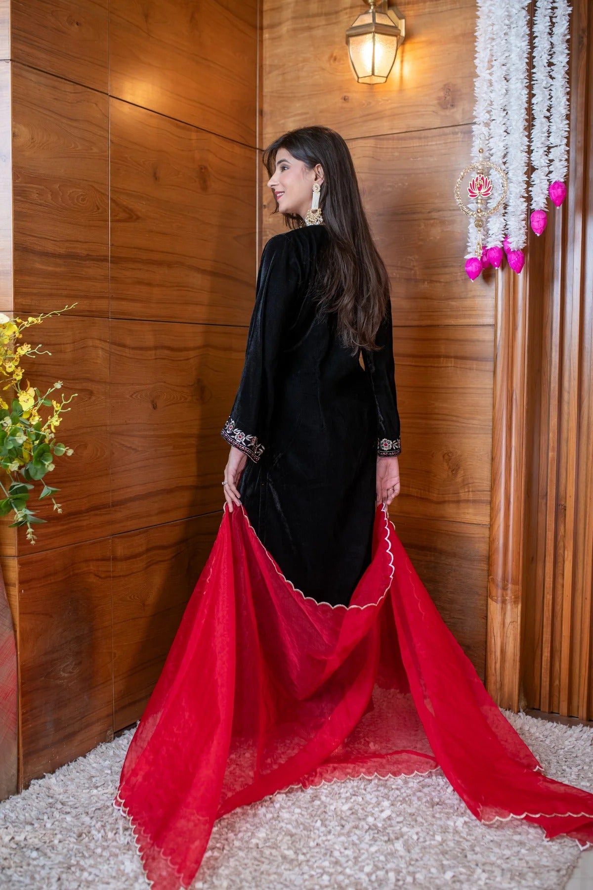 Black Velvet Kurta Pant Set With Heavy Thread Embroidery Work