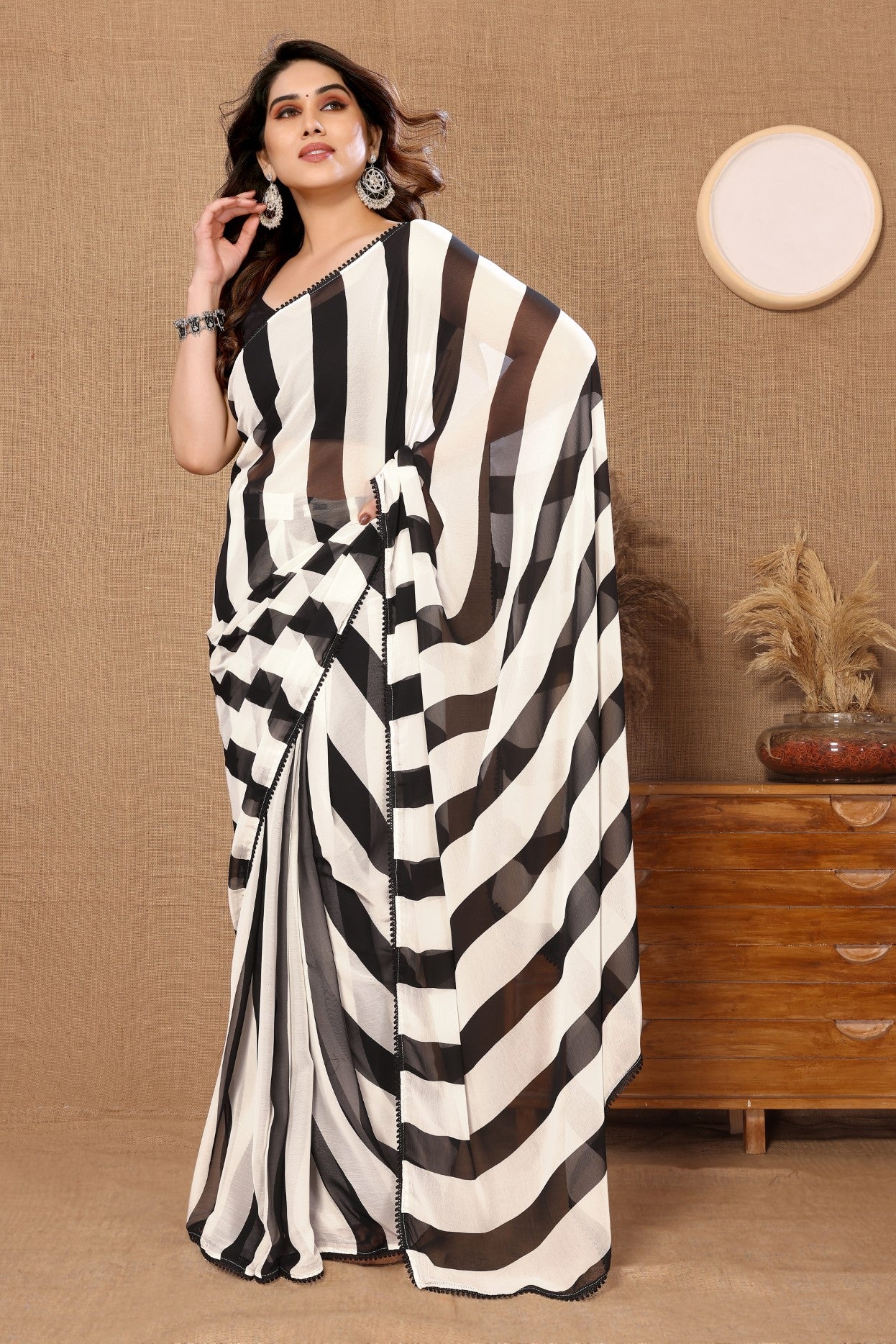 Black & White Georgette Ready-to-Wear Printed Saree with Lace