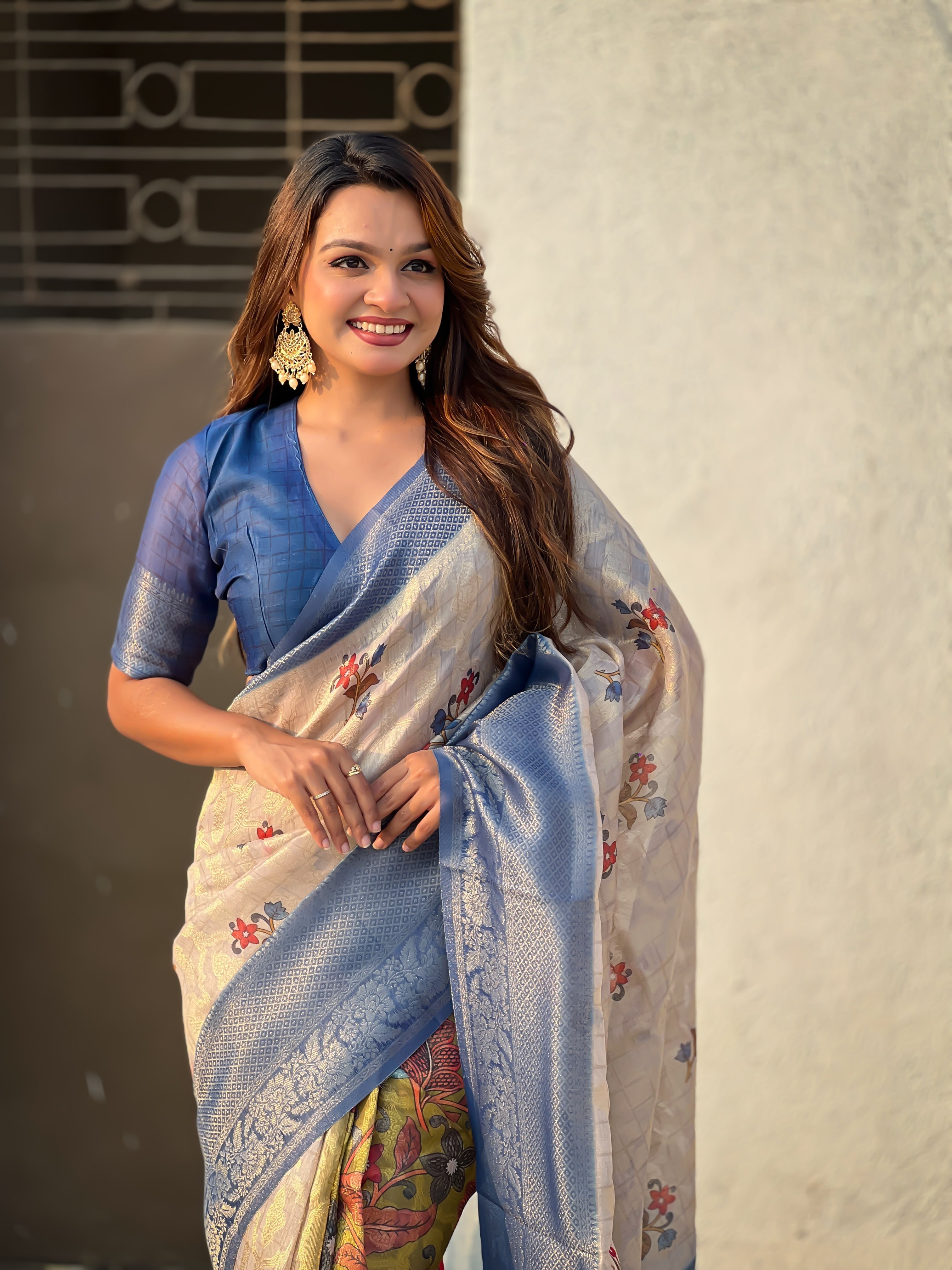 Blue Cotton Linen Woven Designer Saree With Printed Work