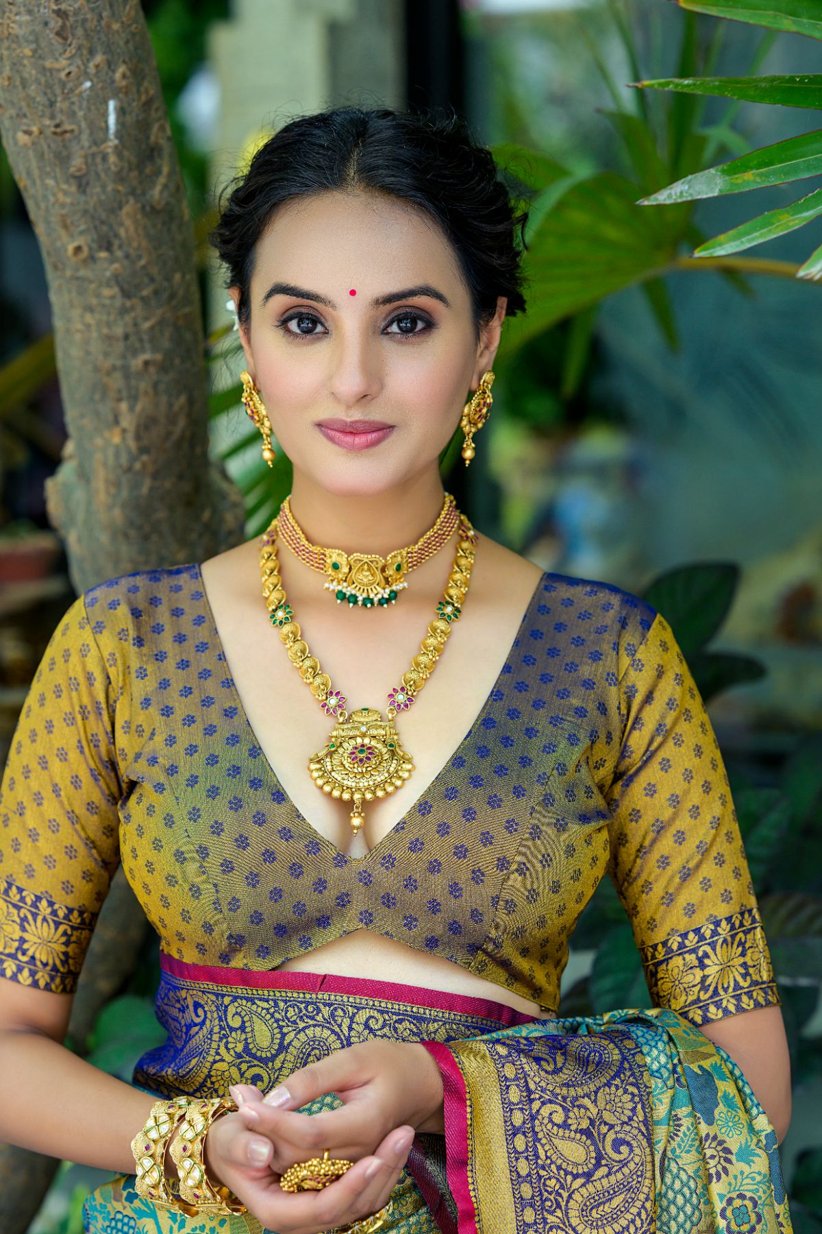 Blue Kanjivaram Saree with Zari Design and Pallu