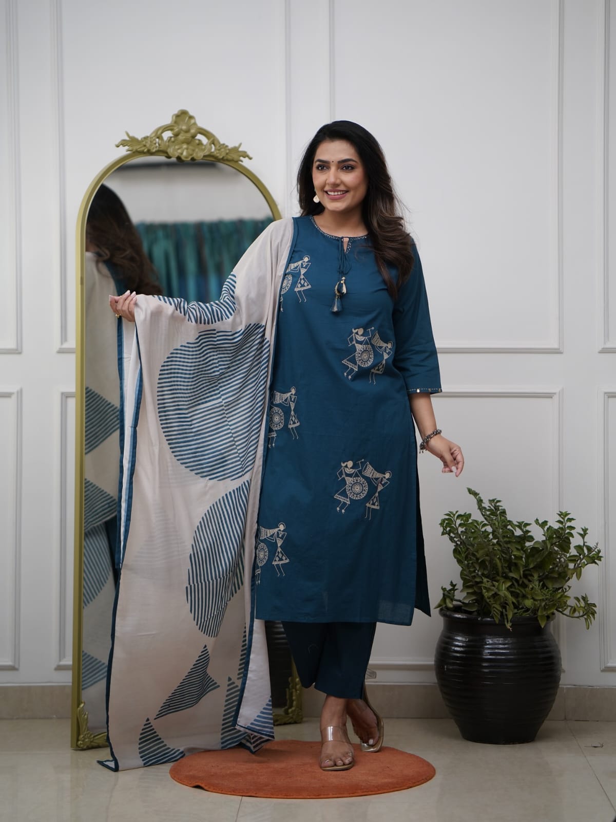 Blue Pure Silk Kurta Pant Set With Heavy Thread Embroidery Work With Printed Dupatta