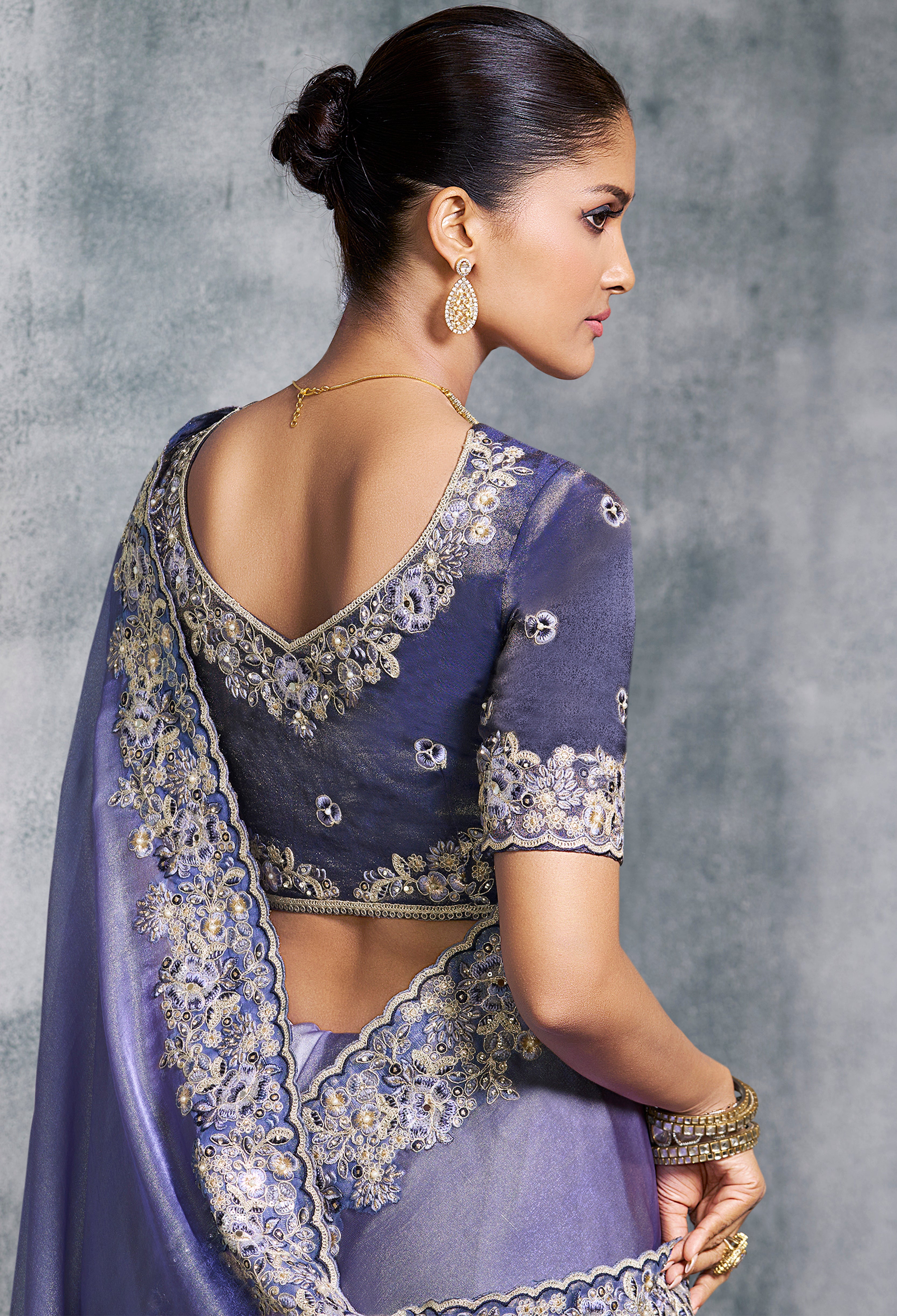 Blue Saree With  Thread Embroidery Work ,Hand-Finished Stone & Mirror work With Embroidery Blouse