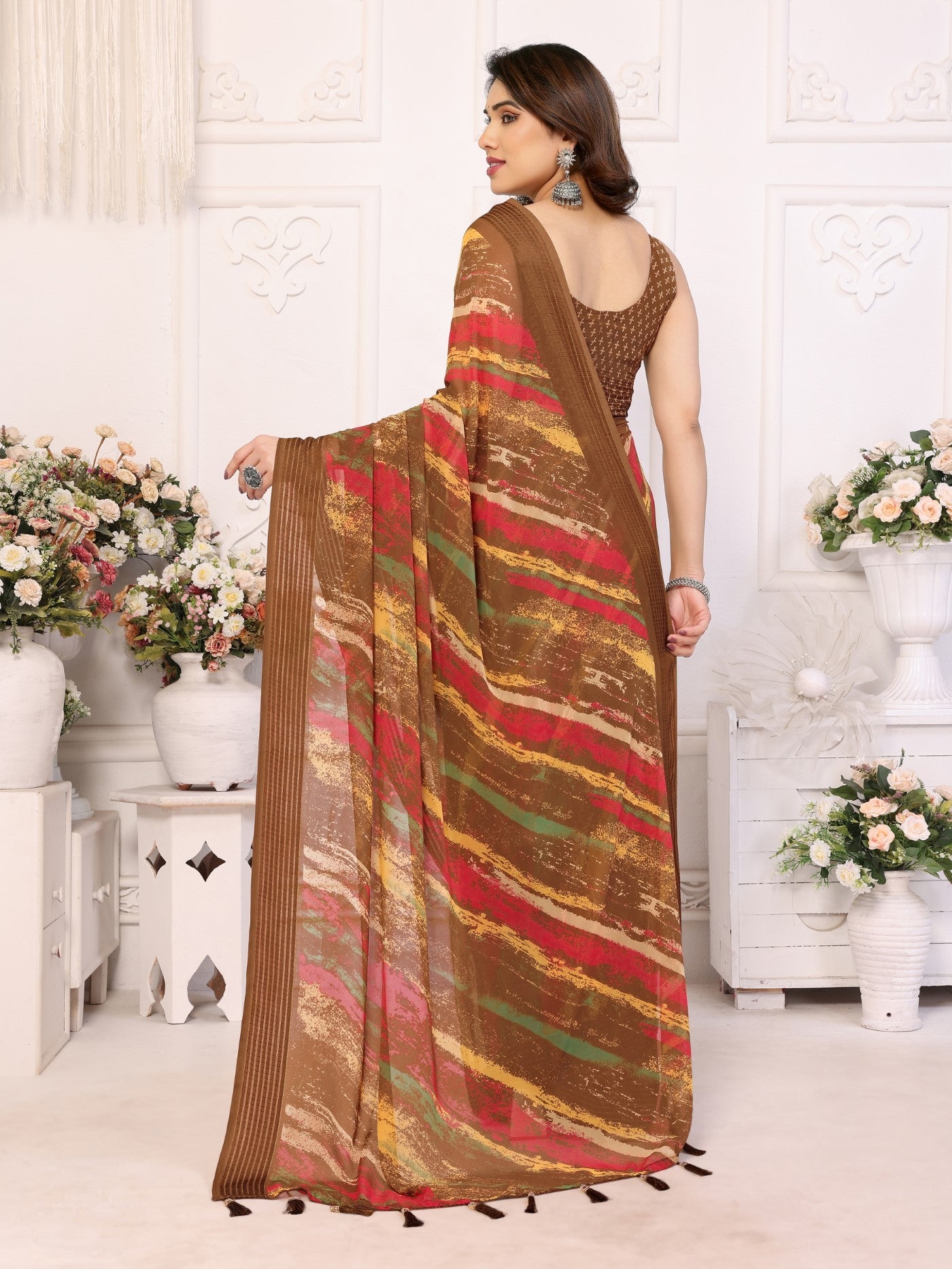 Brown Weightless Patta Saree With Printed