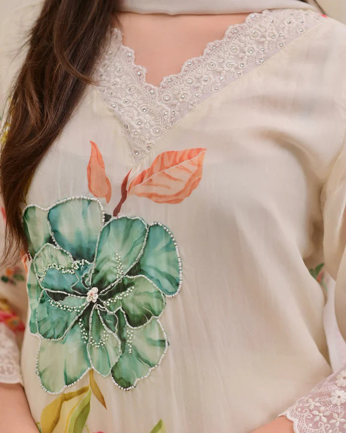 Cream Kurta Pant Set With Print With Thread Embroidery Work