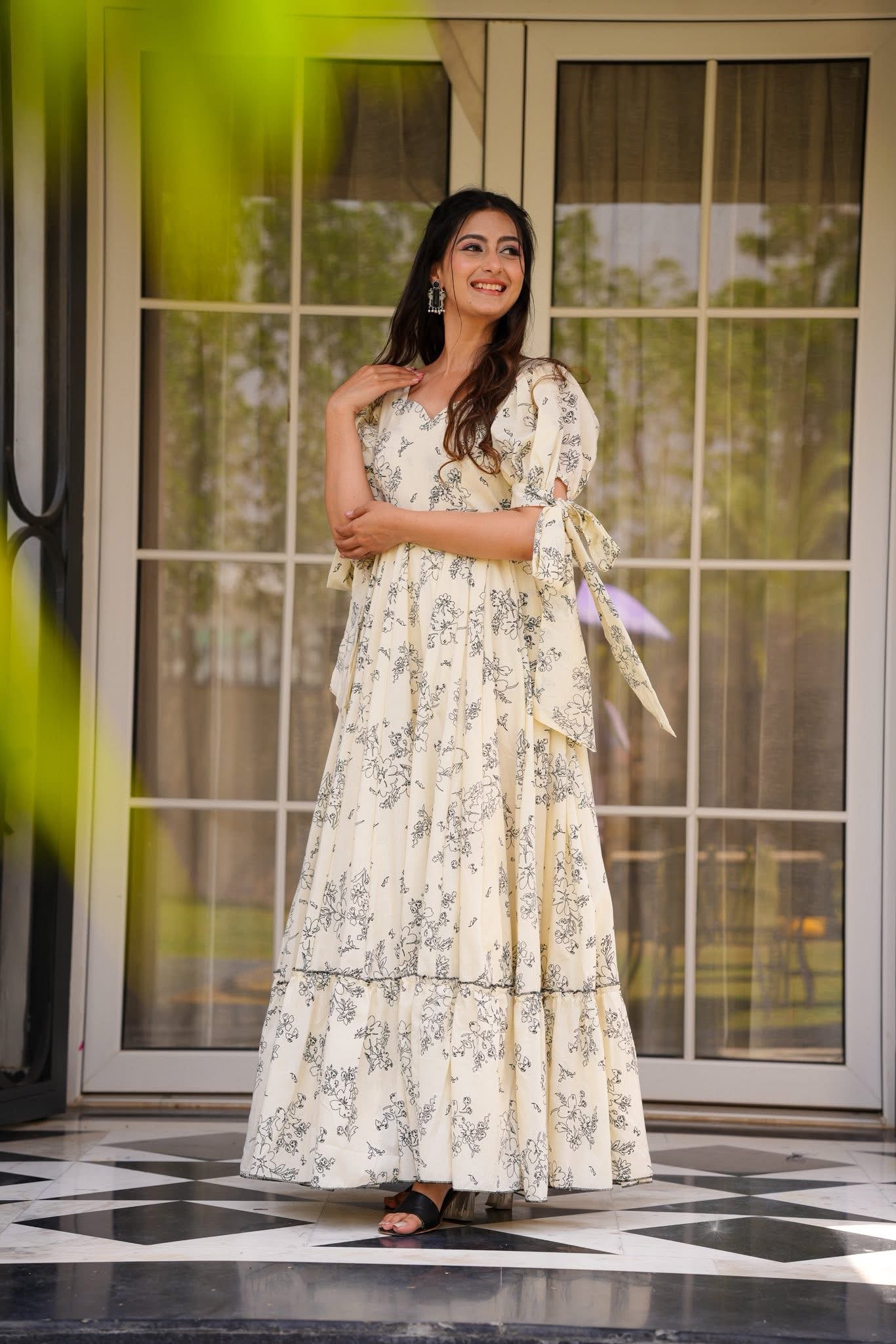 Cream Poly Rayon Elegant Kurta Pant Set With Print