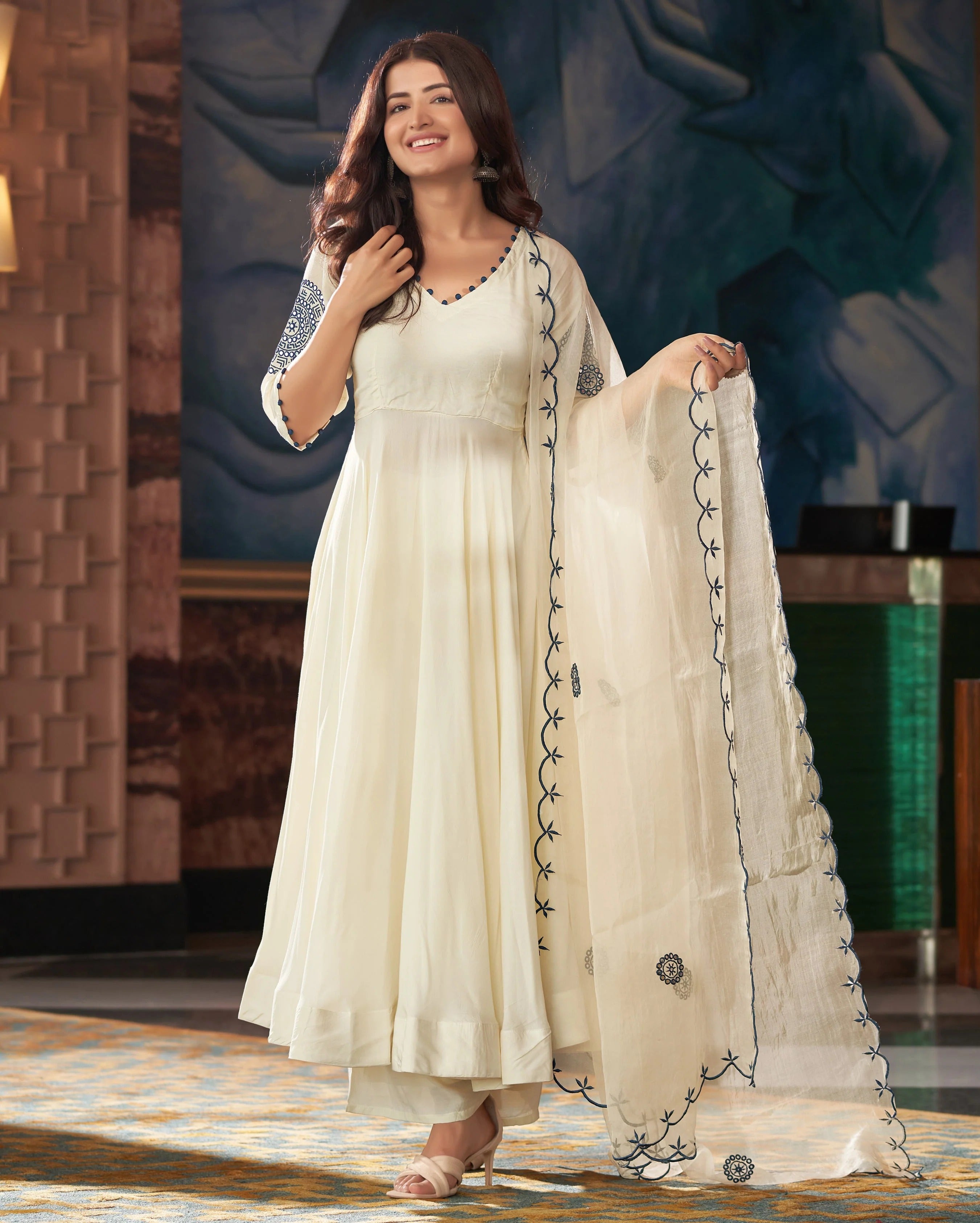 Cream Vichitra Silk Kurta Pant Set With Heavy Thread Embroidery Work On Sleeve