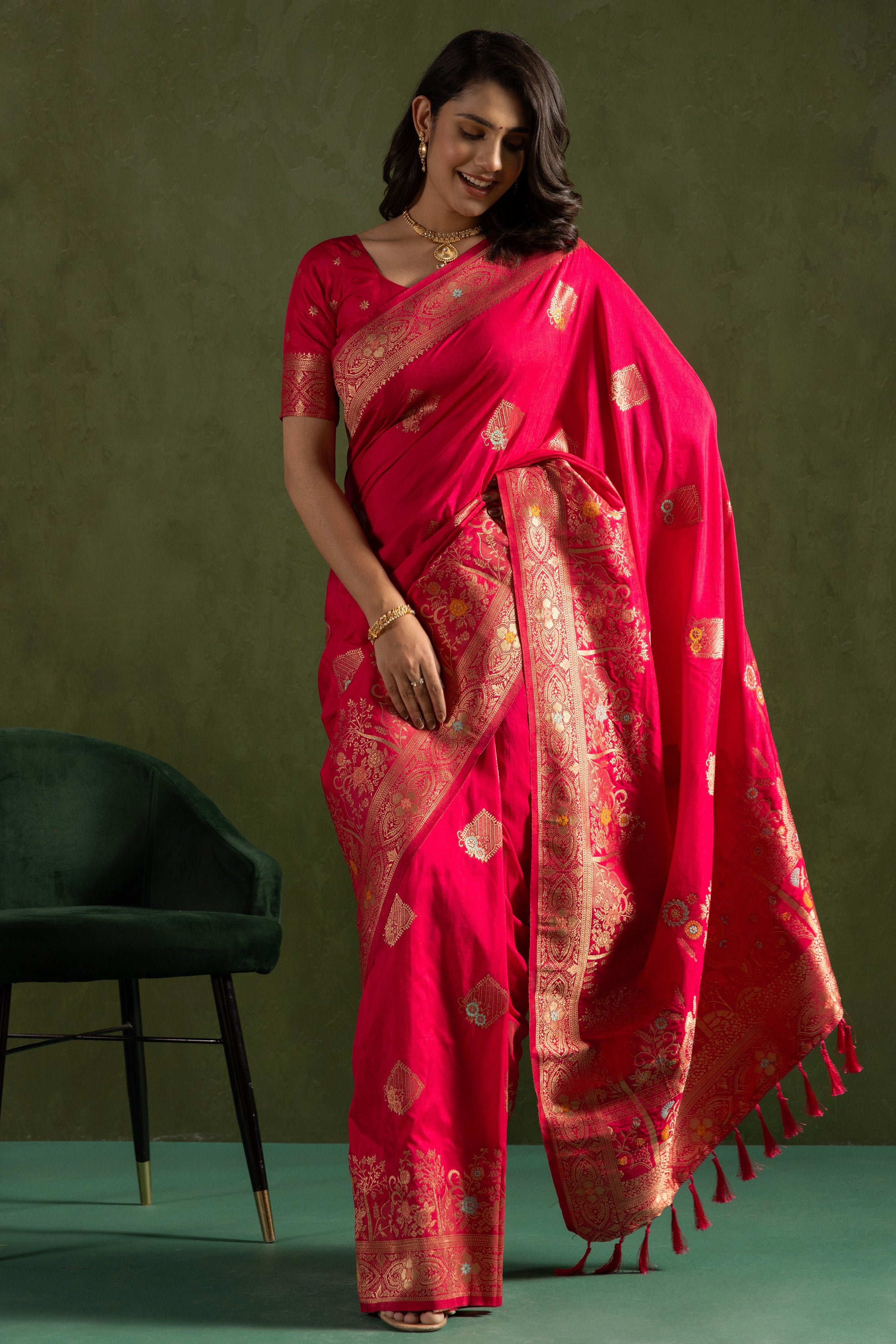 Dolla Silk Woven Jari Designer Ethnic Pink Sophisticated Partywear Saree
