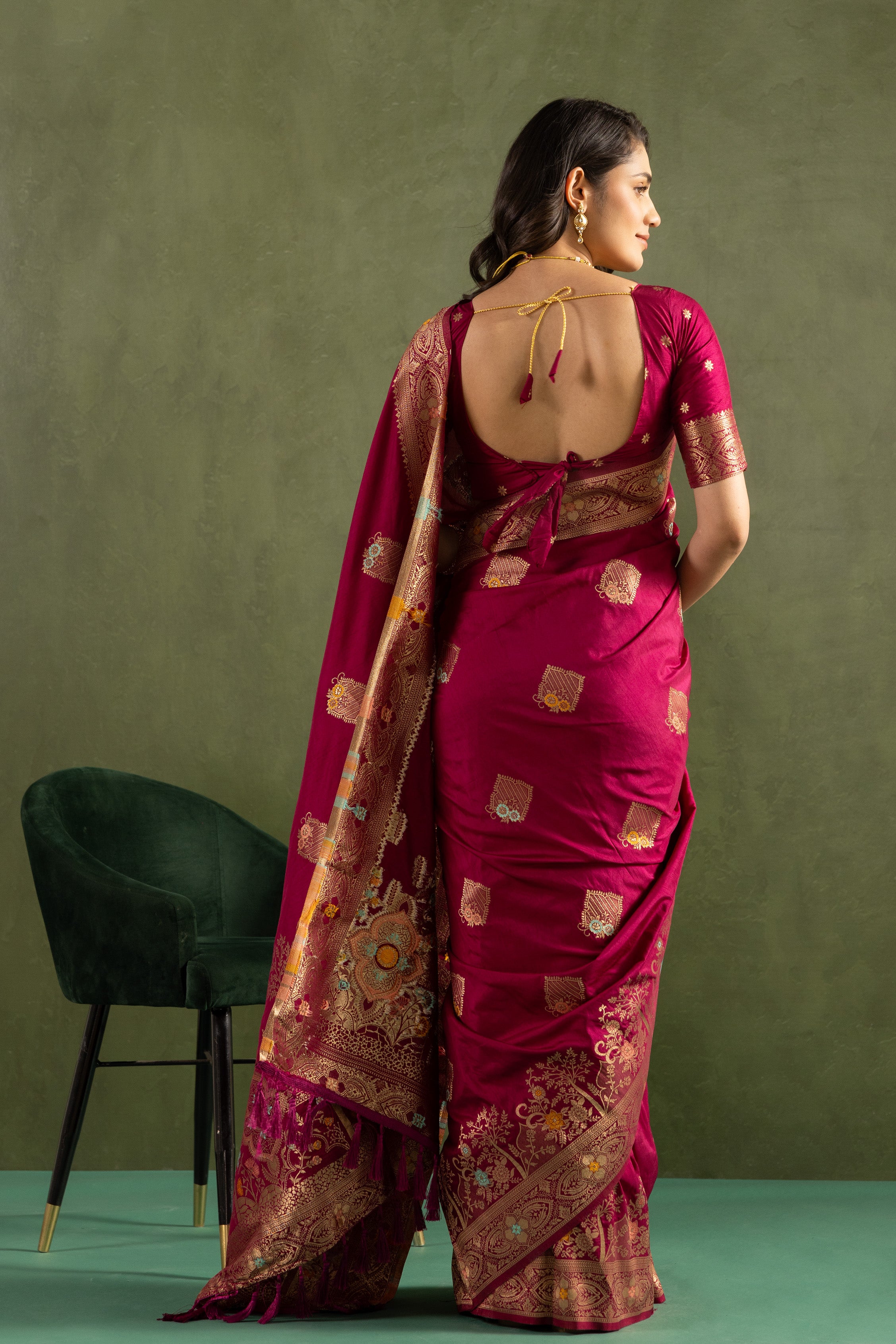 Dolla Silk Woven Jari Designer Ethnic Wine Sophisticated Partywear Saree