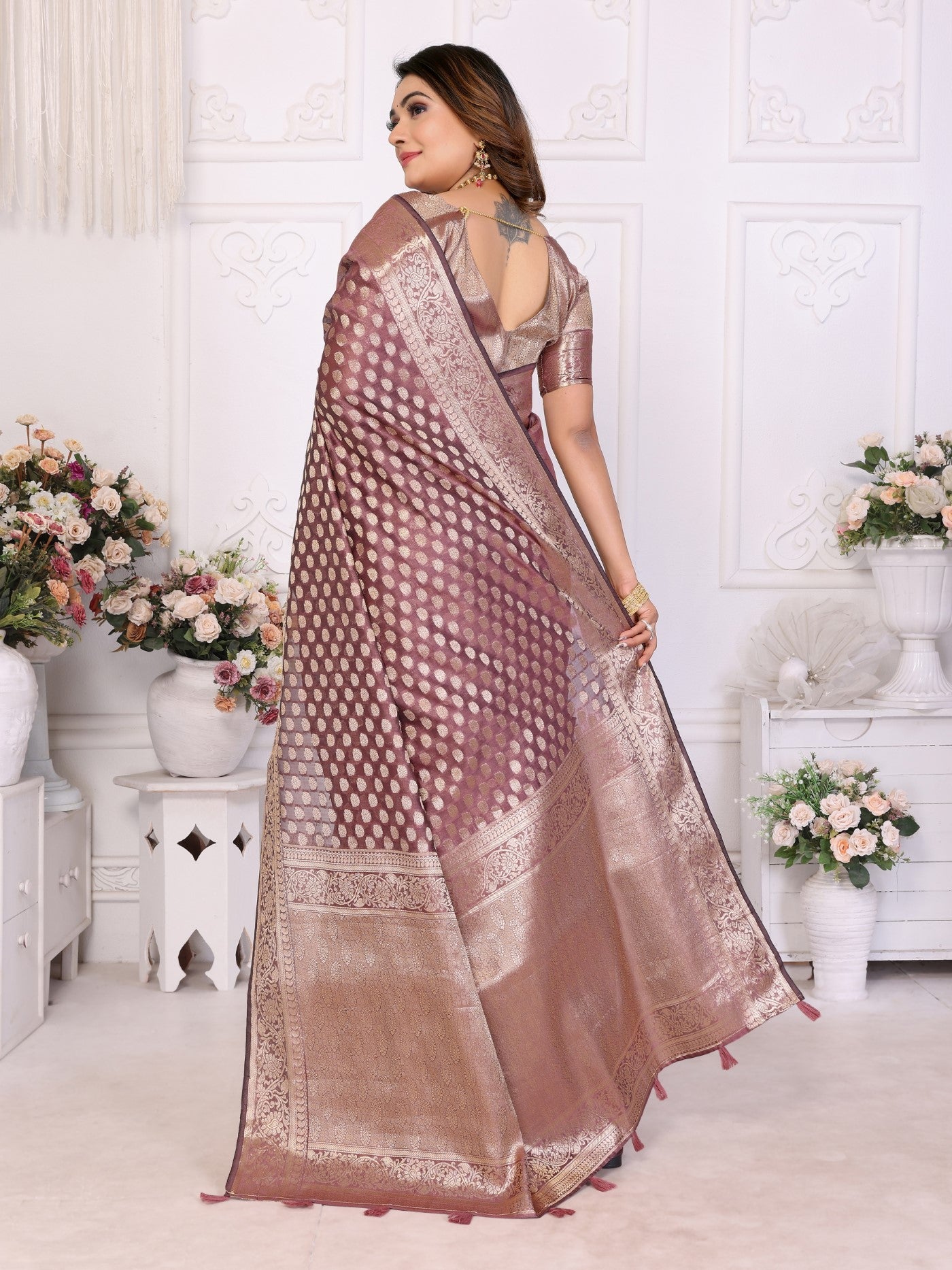 Dusty Rose Organza Silk Saree With Classic Weaving